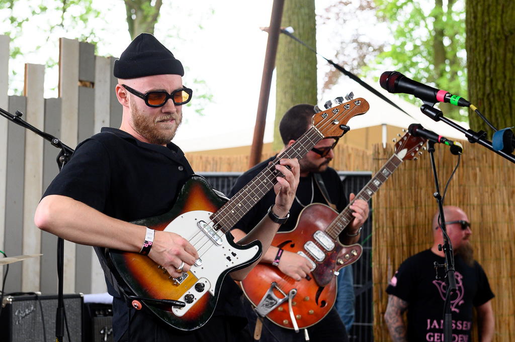 Sekushi @ Retie Rockt, picture 5, photographed by Gert Daemen - FrontView Magazine