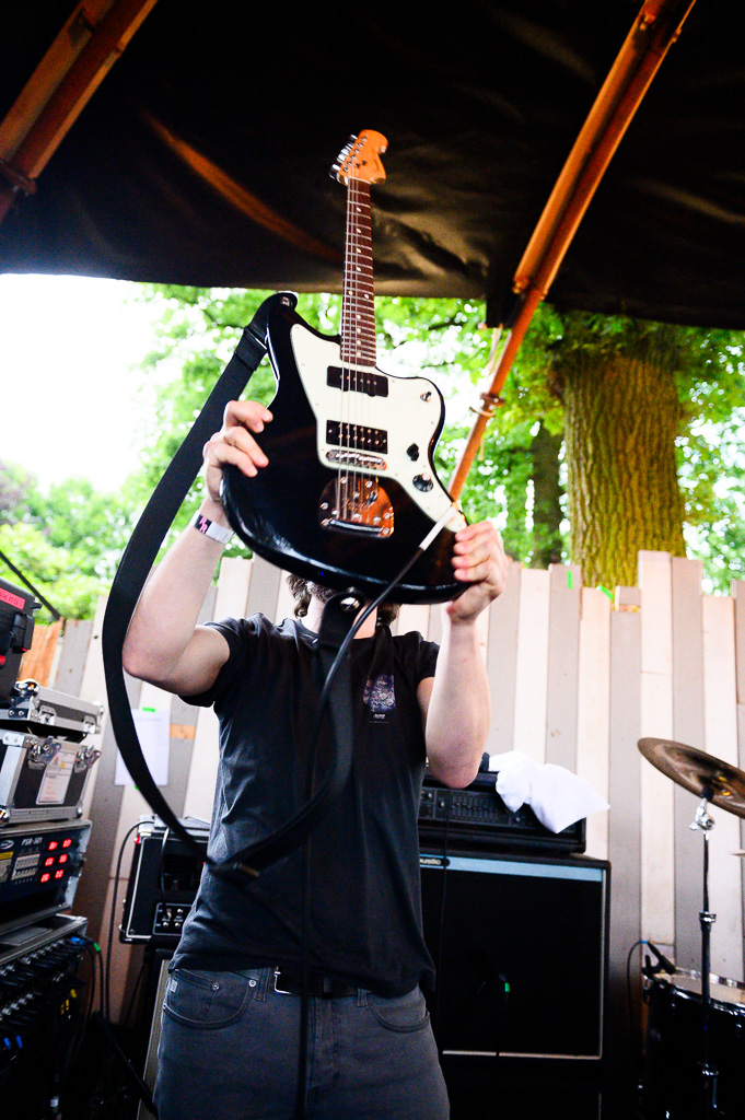 Tangled Horns @ Retie Rockt, picture 6, photographed by Gert Daemen - FrontView Magazine