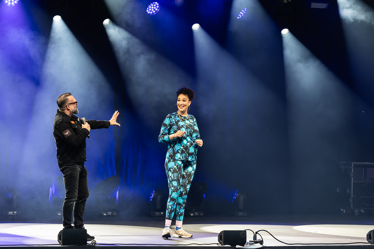 Soundos & Alex Agnew @ OLT Rivierenhof, picture 6, photographed by Marc Verdonck - FrontView Magazine