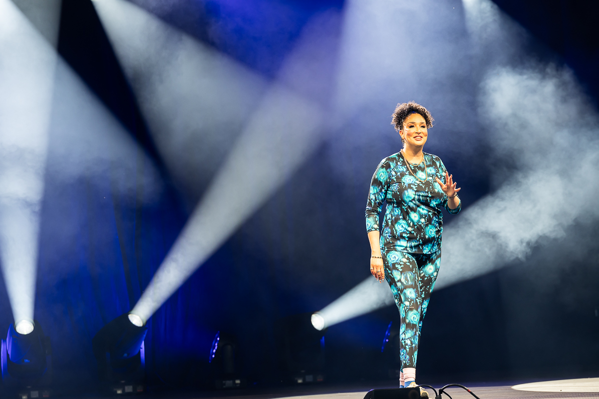 Soundos & Alex Agnew @ OLT Rivierenhof, picture 9, photographed by Marc Verdonck - FrontView Magazine