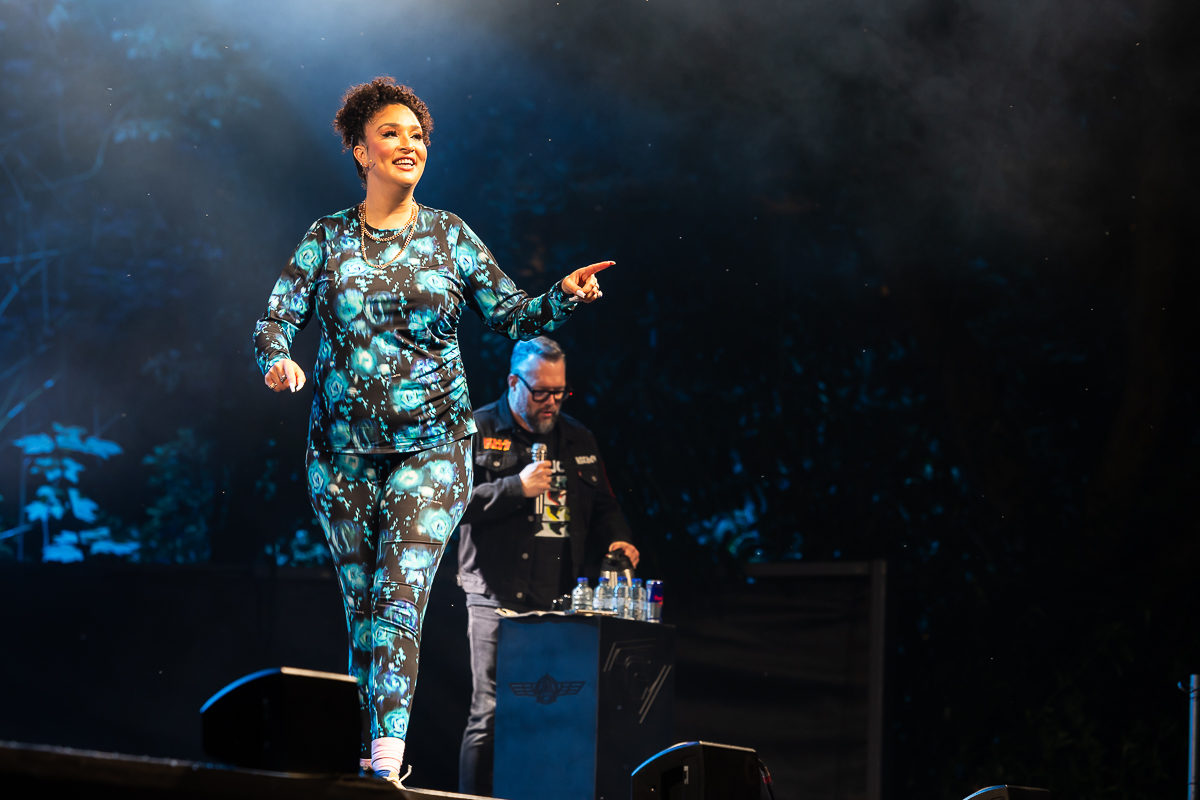 Soundos & Alex Agnew @ OLT Rivierenhof, picture 14, photographed by Marc Verdonck - FrontView Magazine