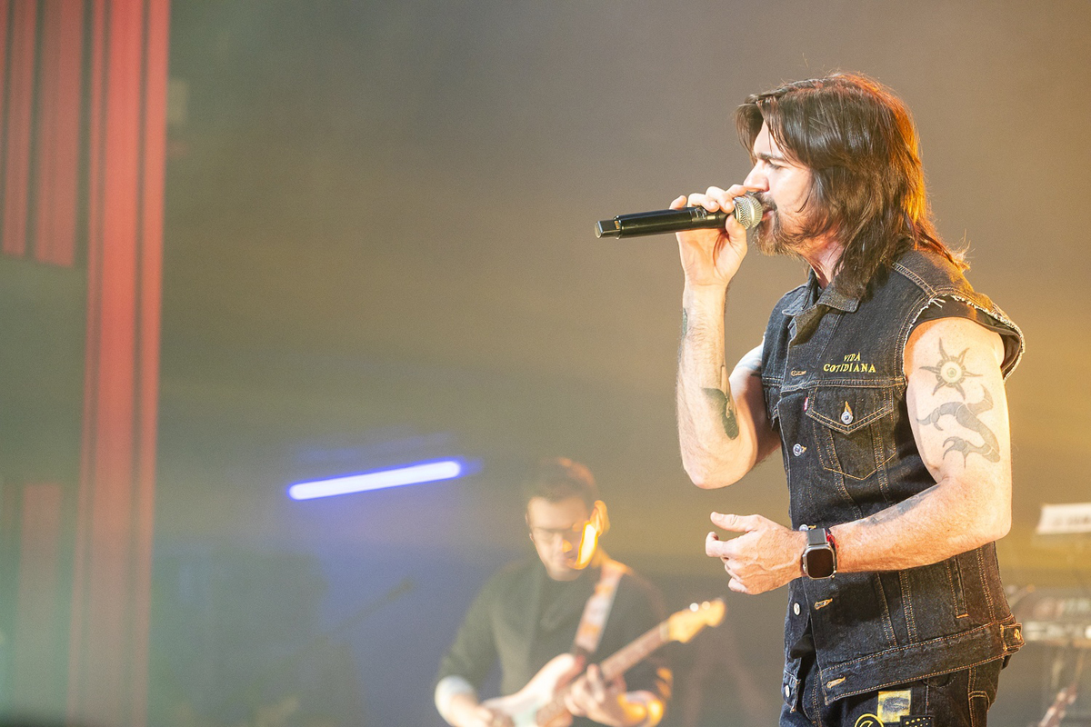 Juanes @ De Roma, picture 15, photographed by Edwin Houdevelt - FrontView Magazine