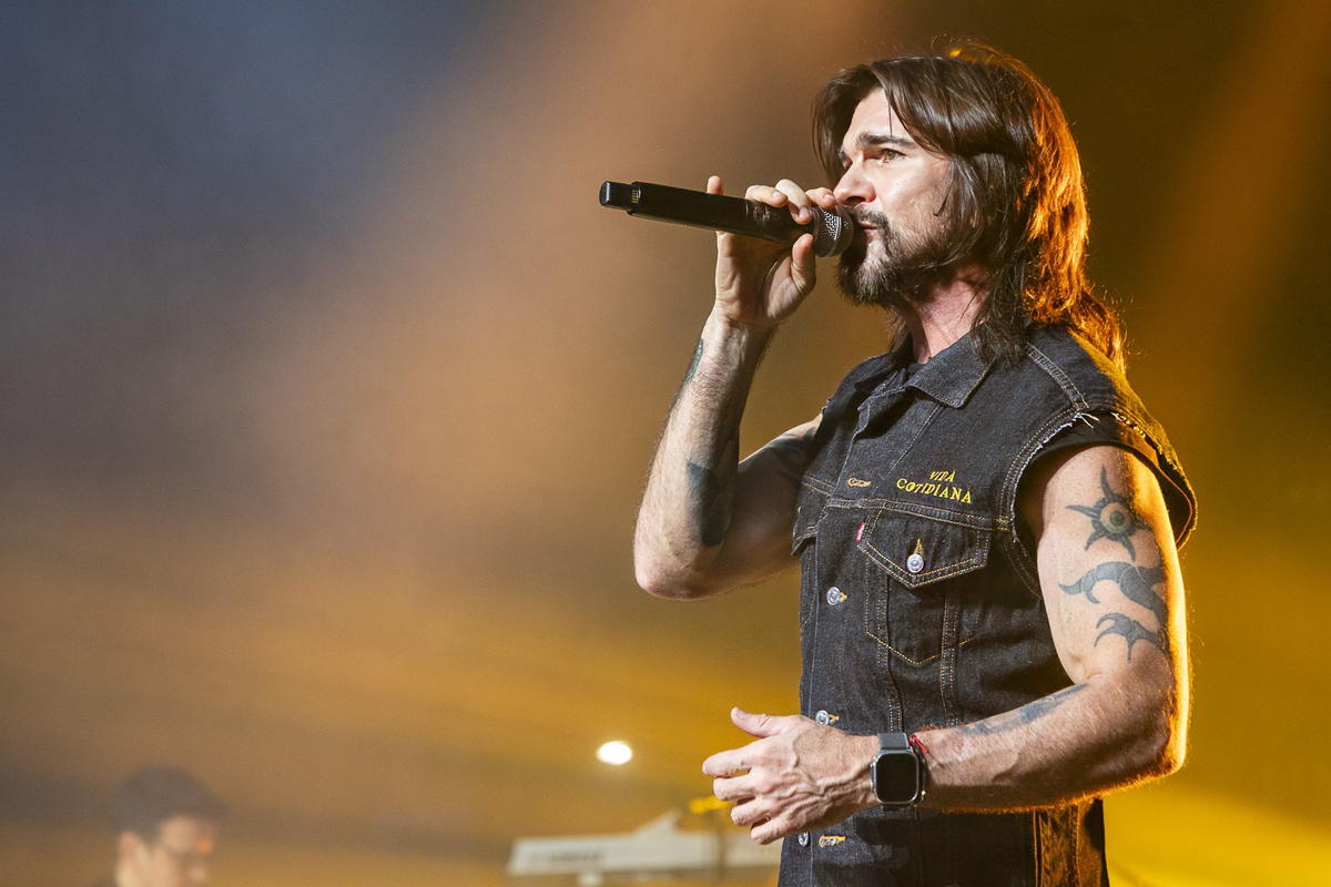 Juanes @ De Roma, picture 24, photographed by Edwin Houdevelt - FrontView Magazine