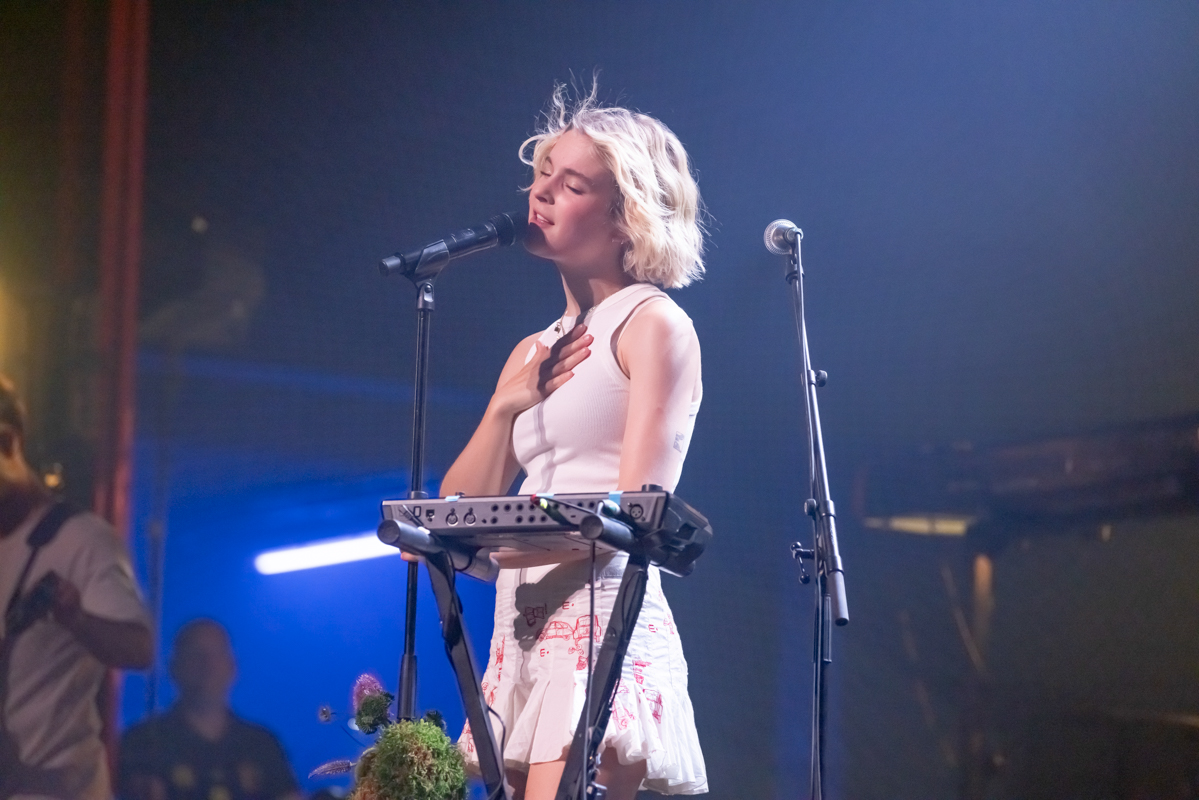 Pommelien Thijs @ De Roma, picture 6, photographed by dirk janssens - FrontView Magazine