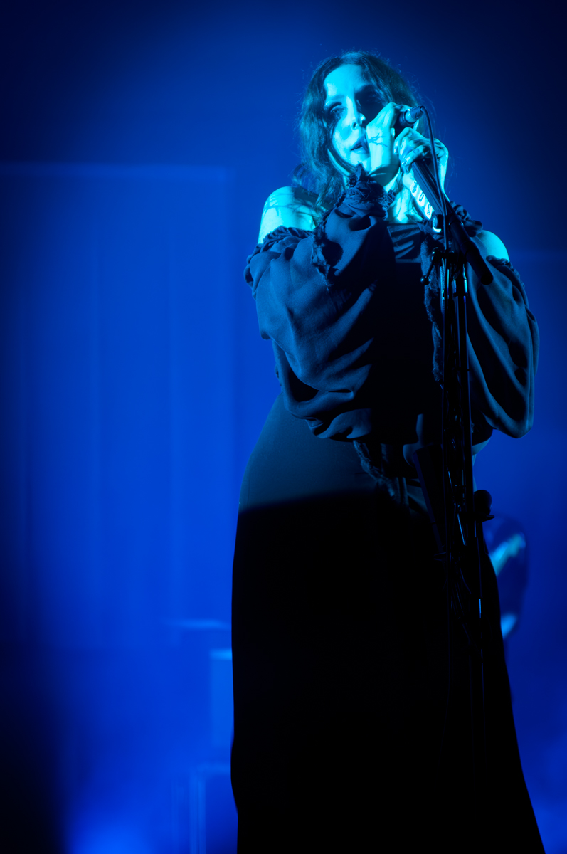 Chelsea Wolfs @ Ancienne Belgique, picture 3, photographed by Jurgen Van De Maele - FrontView Magazine