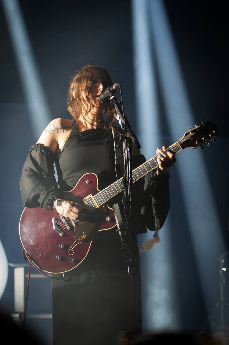 Chelsea Wolfs @ Ancienne Belgique, picture 10, photographed by Jurgen Van De Maele - FrontView Magazine