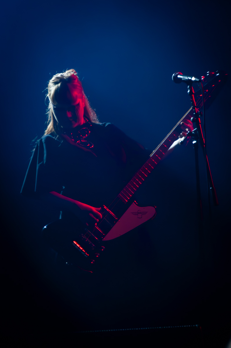 Kælan Mikla @ Ancienne Belgique, picture 2, photographed by Jurgen Van De Maele - FrontView Magazine