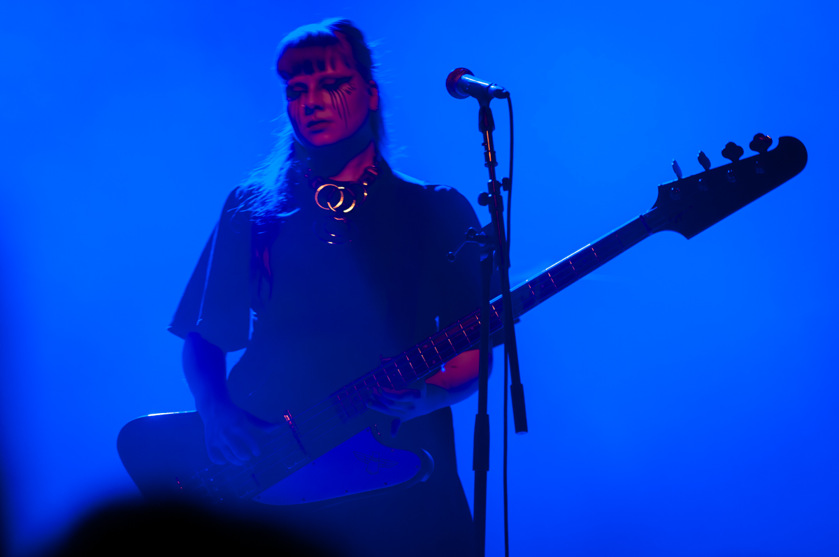 Kælan Mikla @ Ancienne Belgique, picture 8, photographed by Jurgen Van De Maele - FrontView Magazine