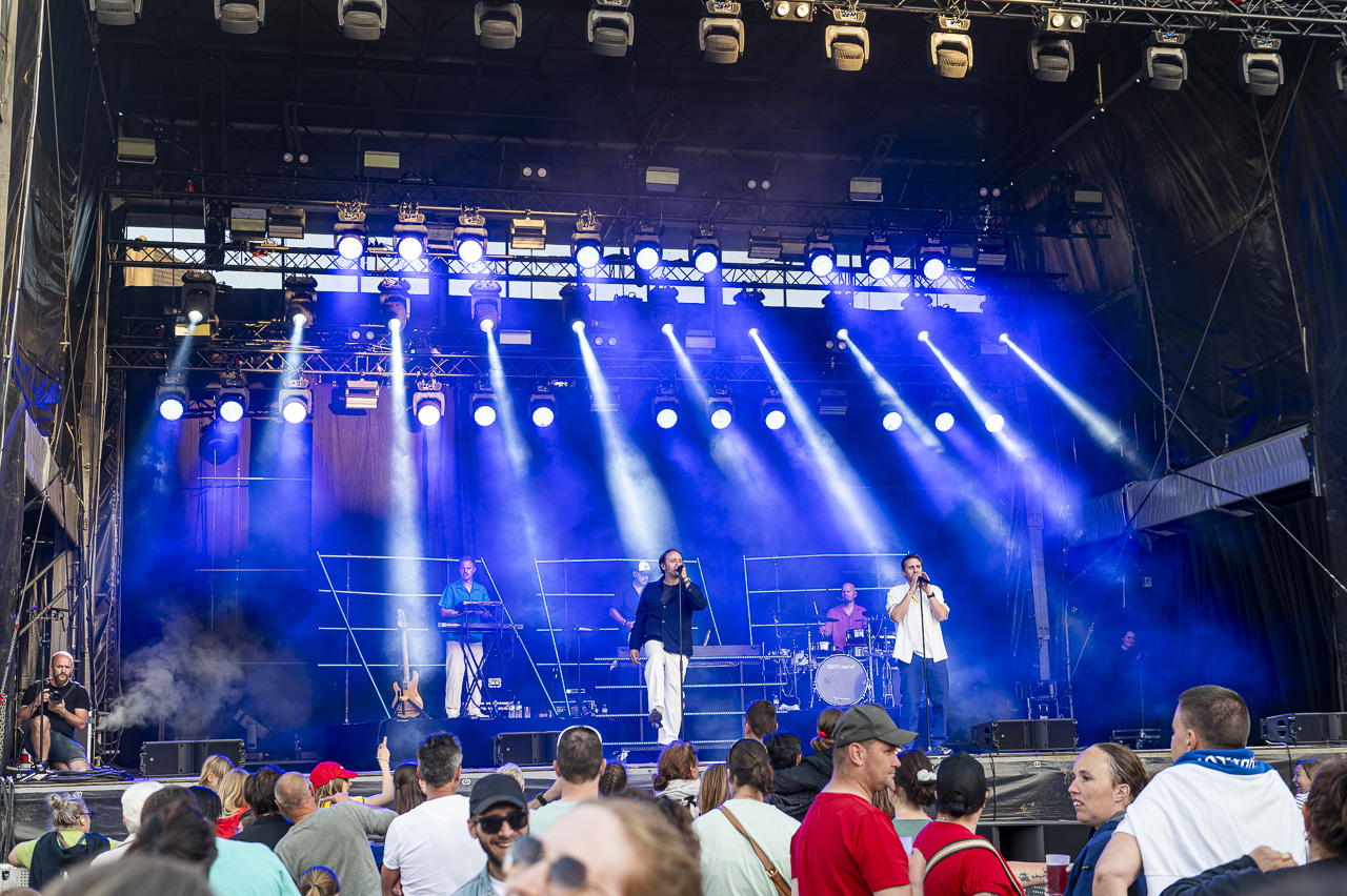 Cookies And Cream @ Kanaalfeesten Willebroek, picture 11, photographed by Dimitri Vanlommel - FrontView Magazine