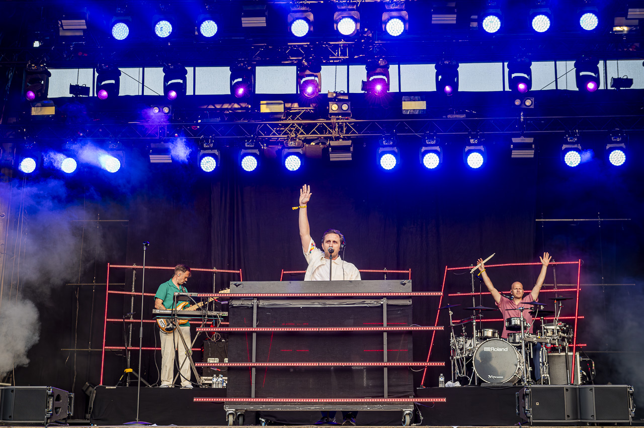 Cookies And Cream @ Kanaalfeesten Willebroek, picture 14, photographed by Dimitri Vanlommel - FrontView Magazine