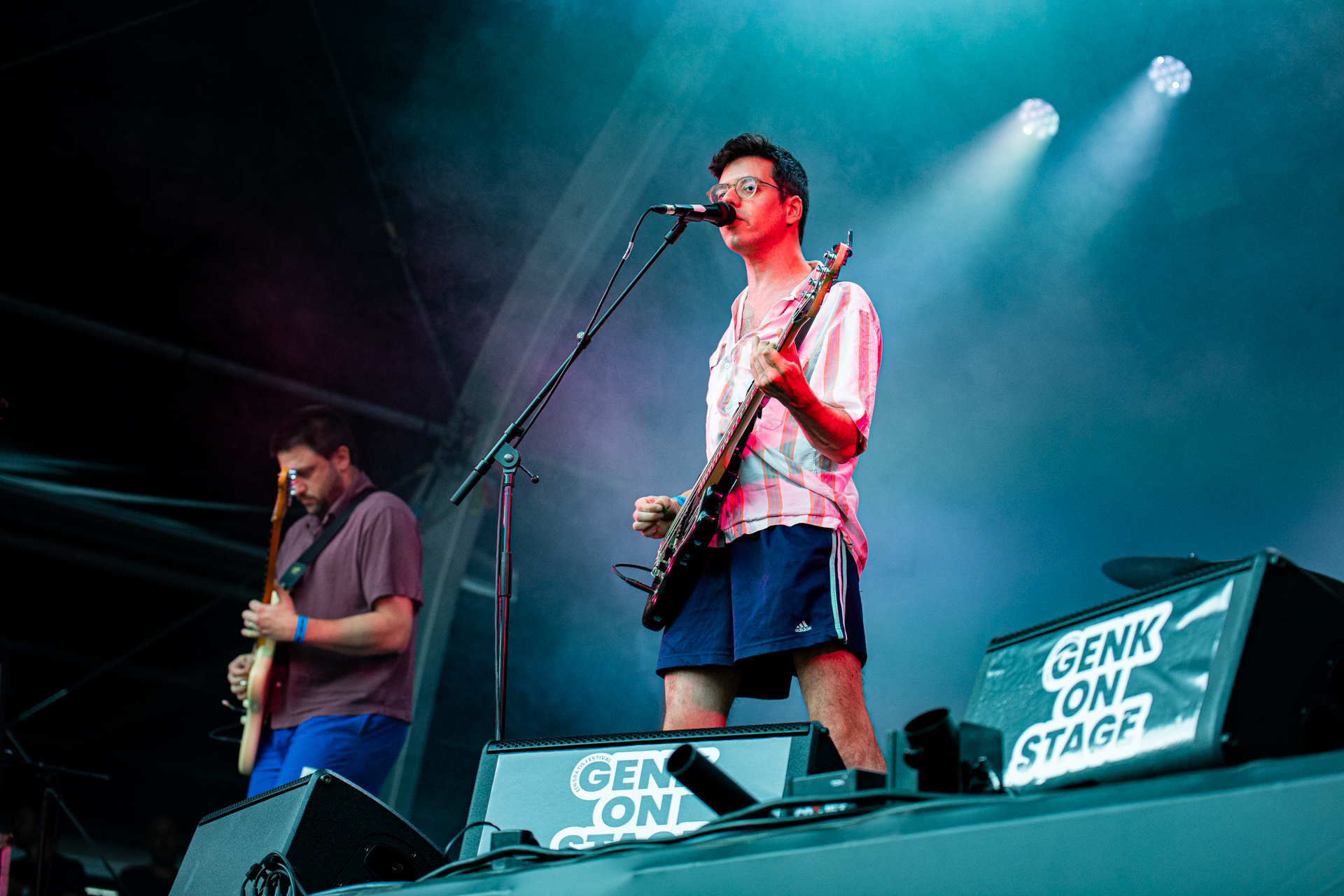Dirk @ Genk on stage, picture 3, photographed by Leen Verlinden - FrontView Magazine