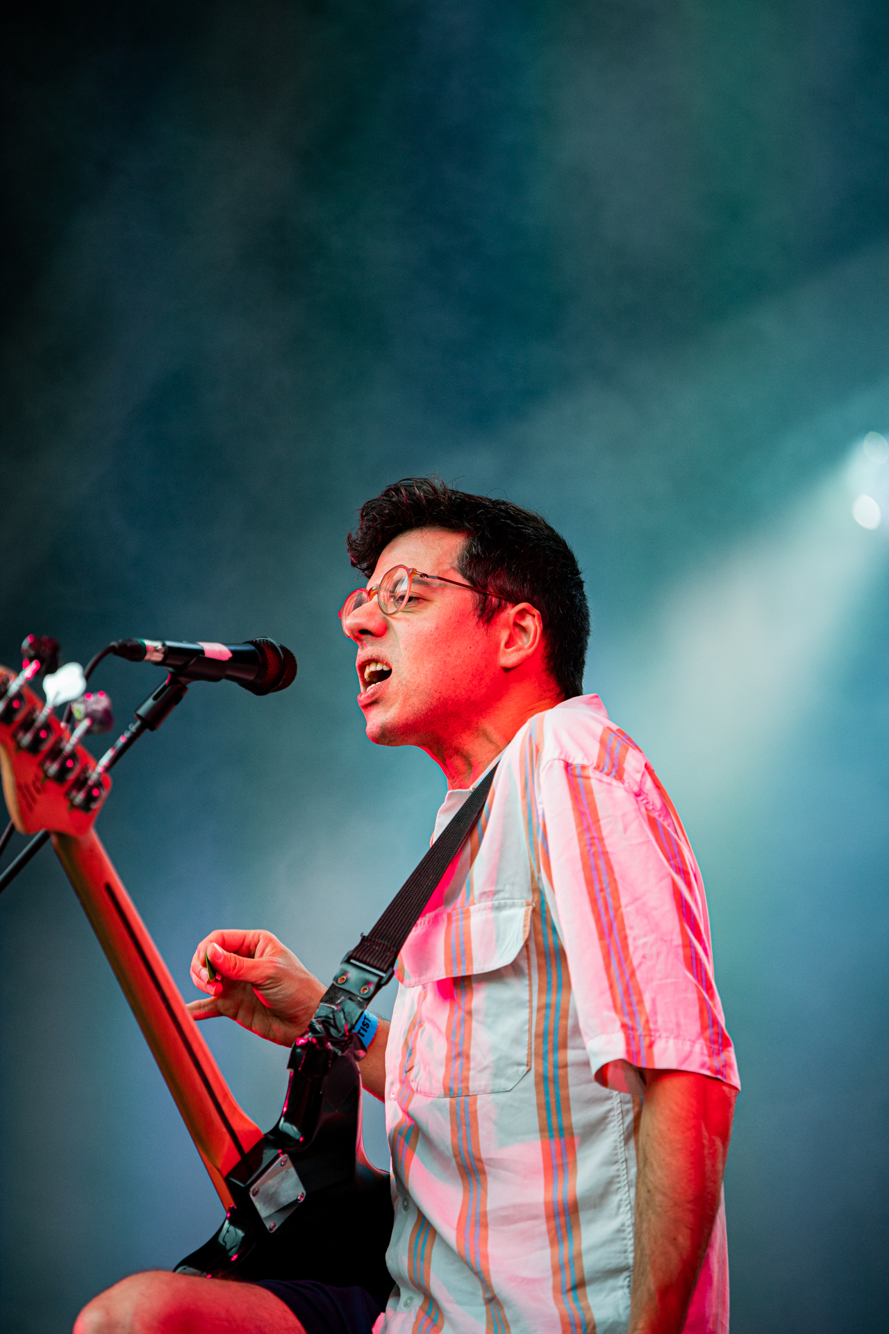 Dirk @ Genk on stage, picture 5, photographed by Leen Verlinden - FrontView Magazine