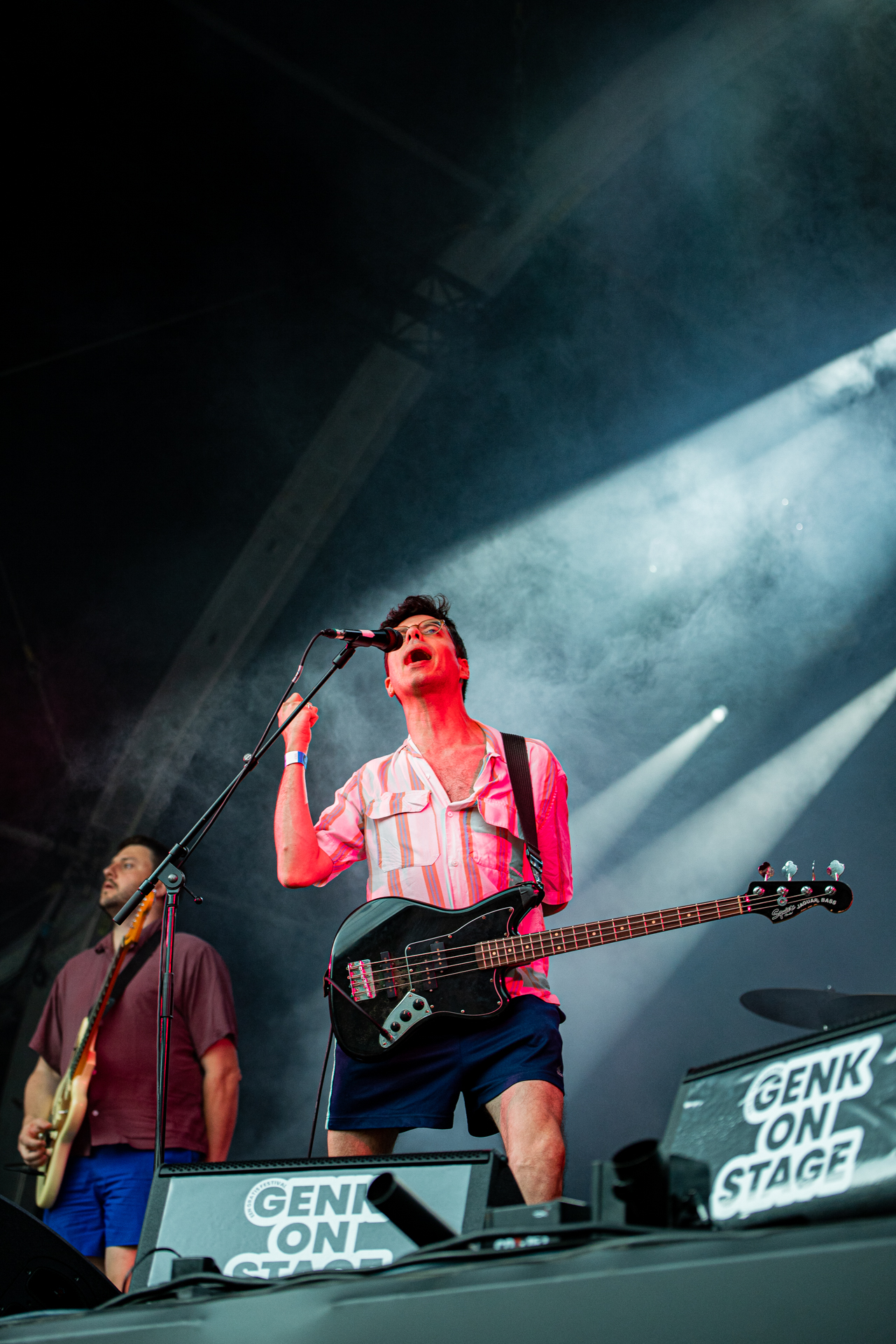 Dirk @ Genk on stage, picture 6, photographed by Leen Verlinden - FrontView Magazine