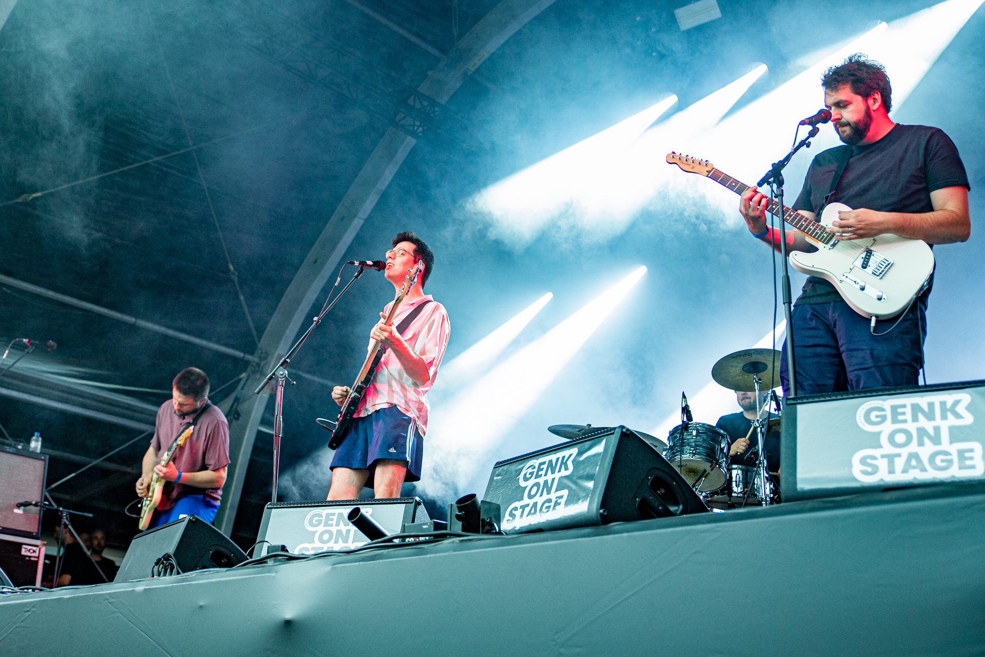 Dirk @ Genk on stage, picture 15, photographed by Leen Verlinden - FrontView Magazine