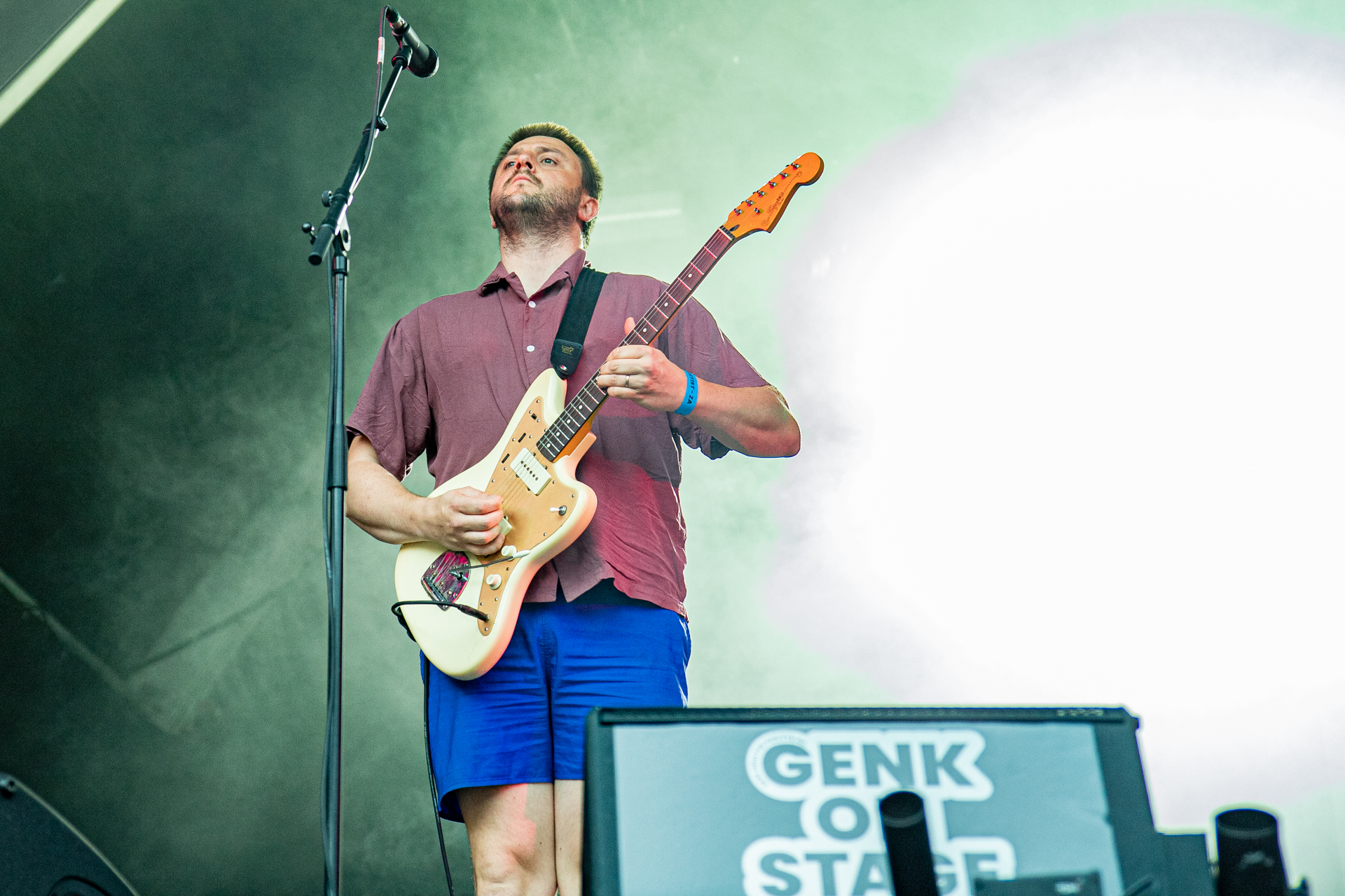 Dirk @ Genk on stage, picture 16, photographed by Leen Verlinden - FrontView Magazine