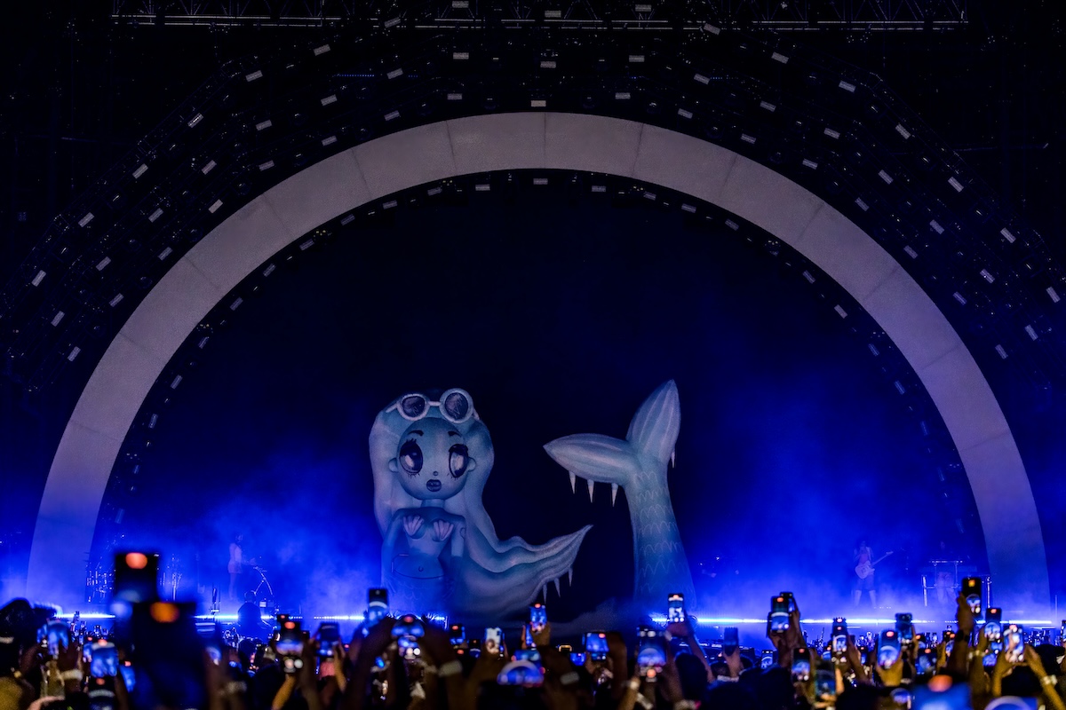 Karol G @ Sportpaleis, picture 1, photographed by Dorien Goetschalckx - FrontView Magazine