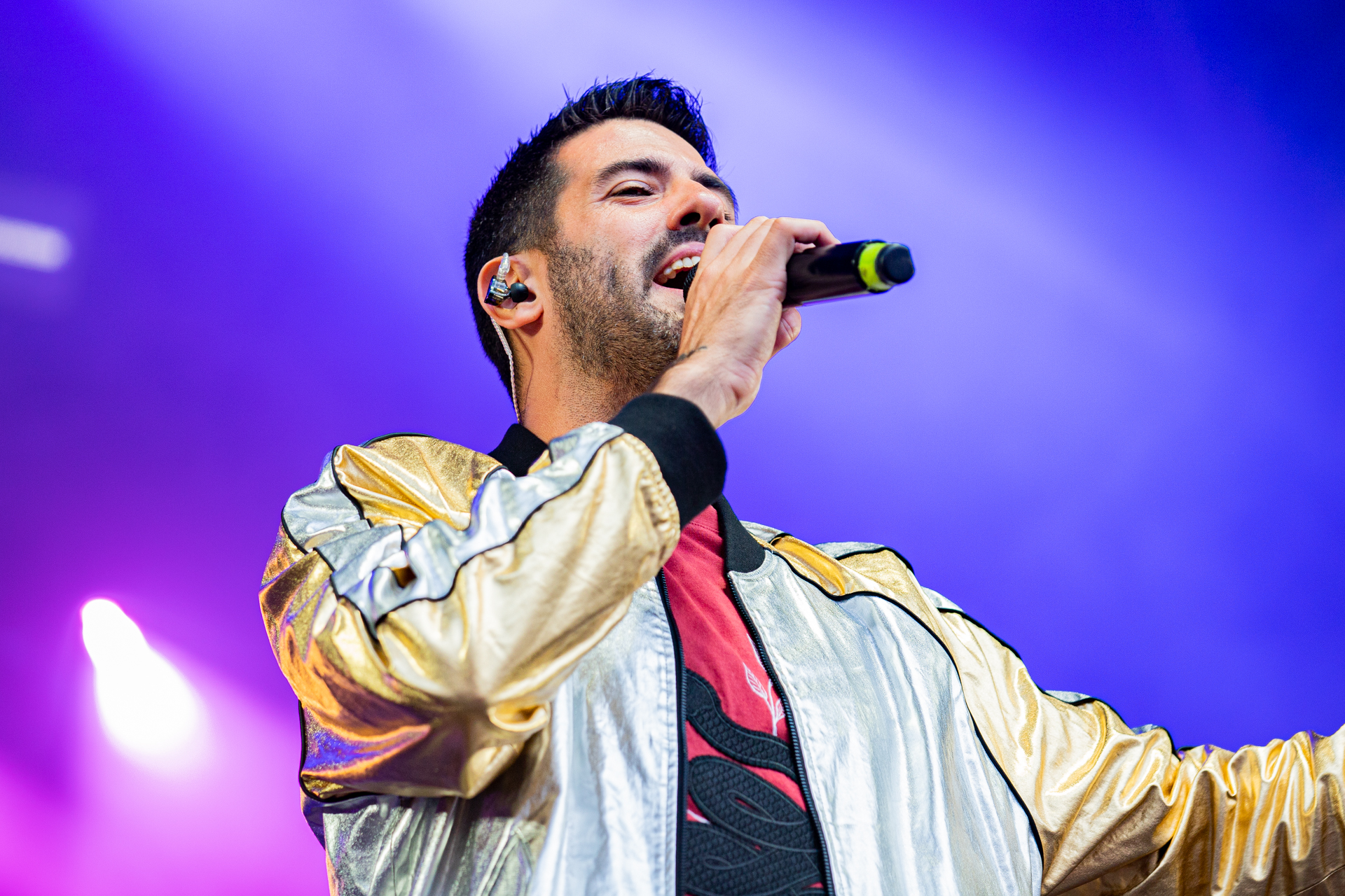 La Pegatina @ Genk on stage, picture 3, photographed by Leen Verlinden - FrontView Magazine