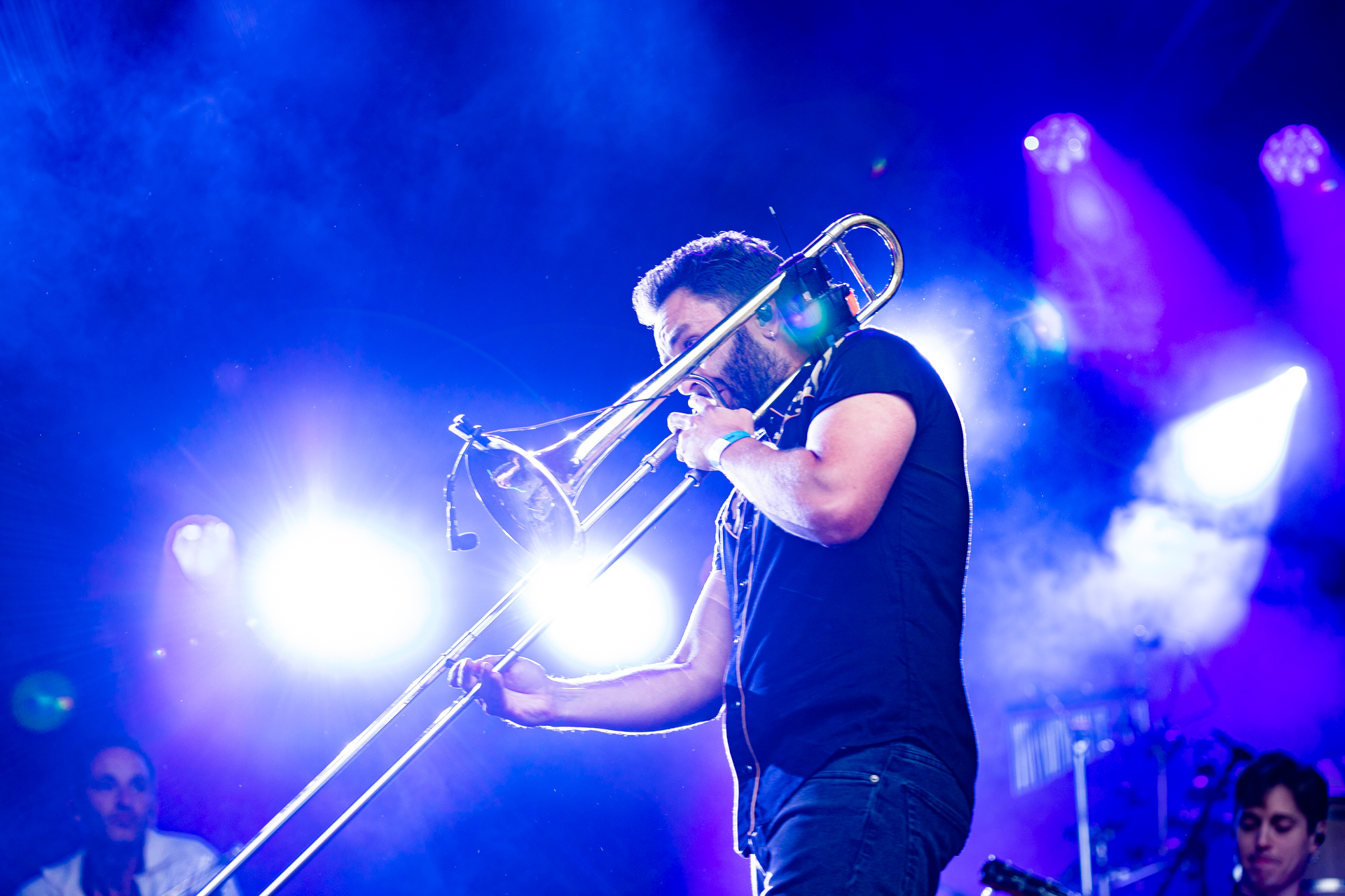 La Pegatina @ Genk on stage, picture 8, photographed by Leen Verlinden - FrontView Magazine