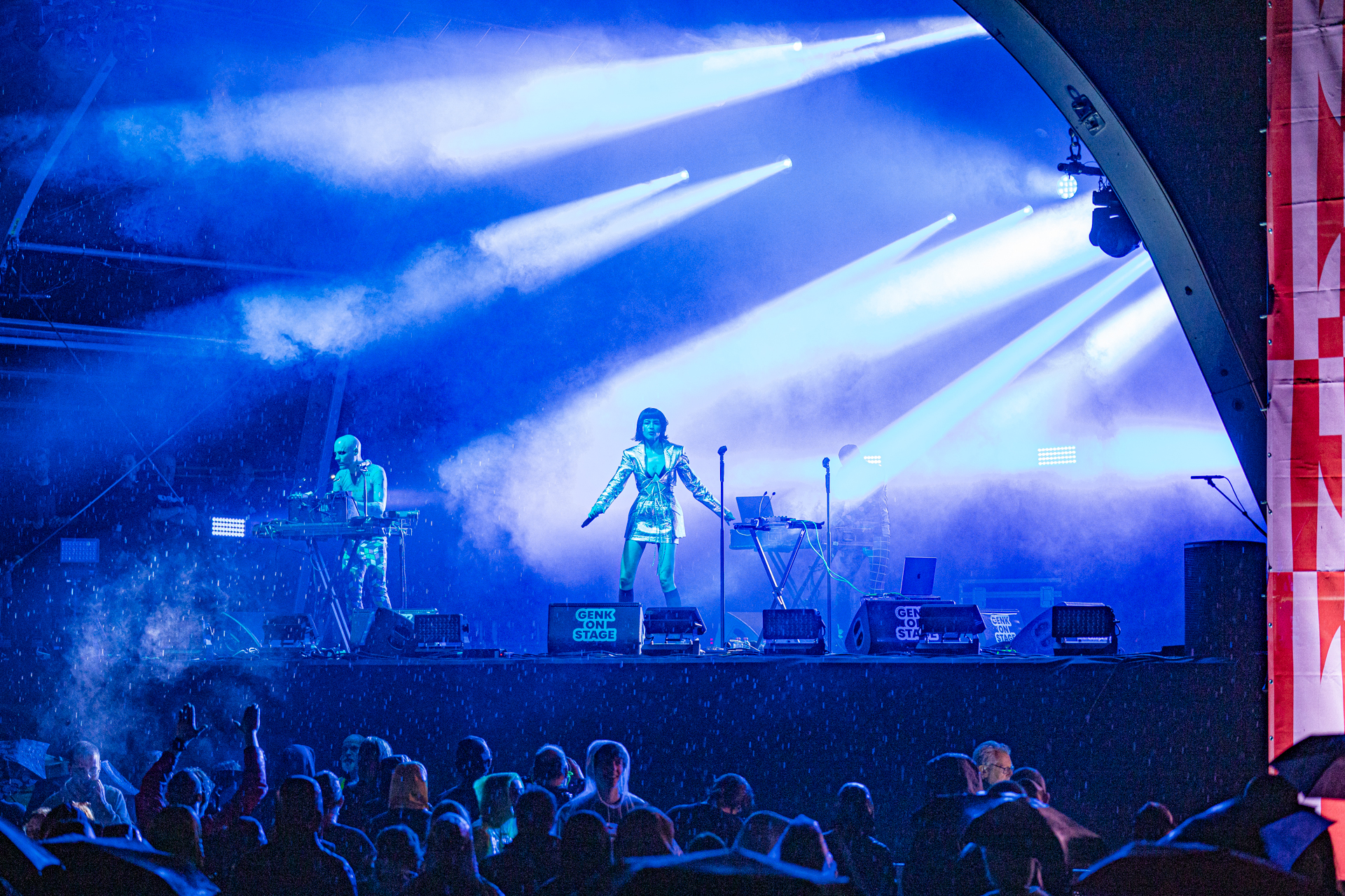 The Subs @ Genk on stage, picture 2, photographed by Leen Verlinden - FrontView Magazine