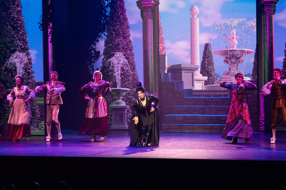 Première Sneeuwwitje @ Studio 100 Theater Plopsaland, foto 35, foto's door Goele Bormans - FrontView Magazine