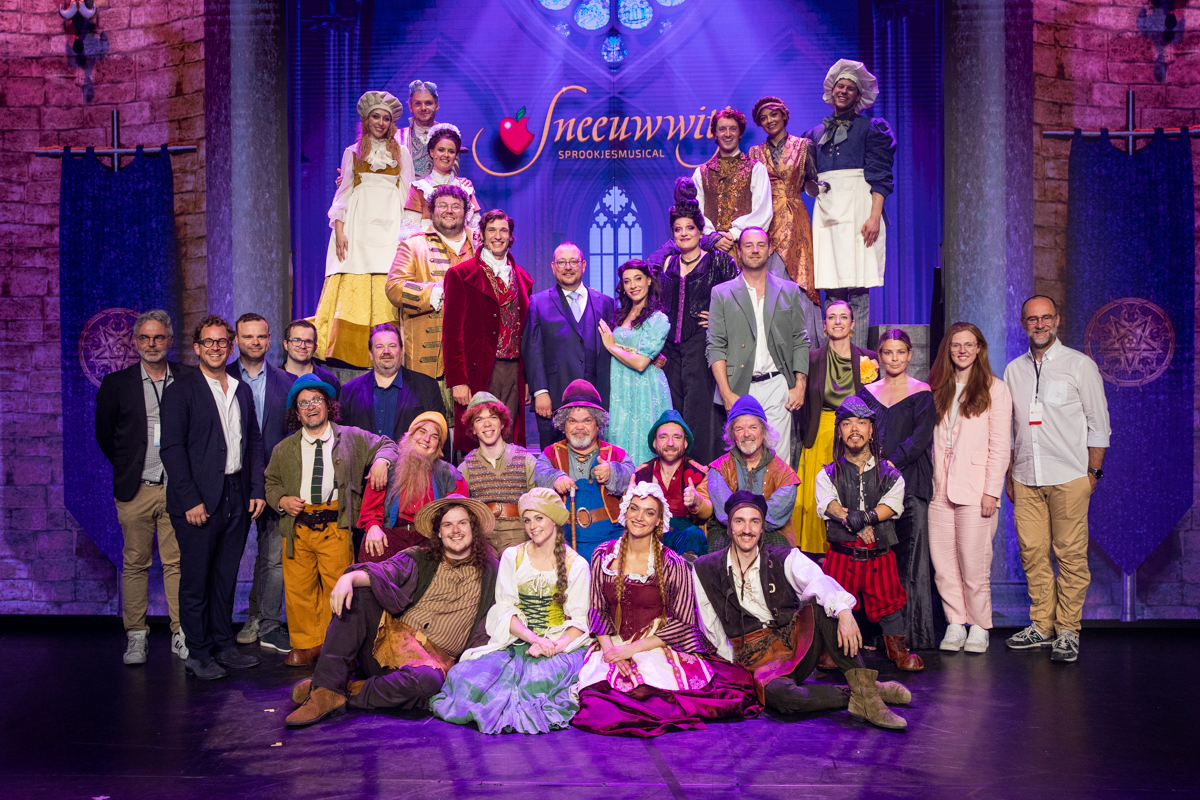 Première Sneeuwwitje @ Studio 100 Theater Plopsaland, foto 48, foto's door Goele Bormans - FrontView Magazine