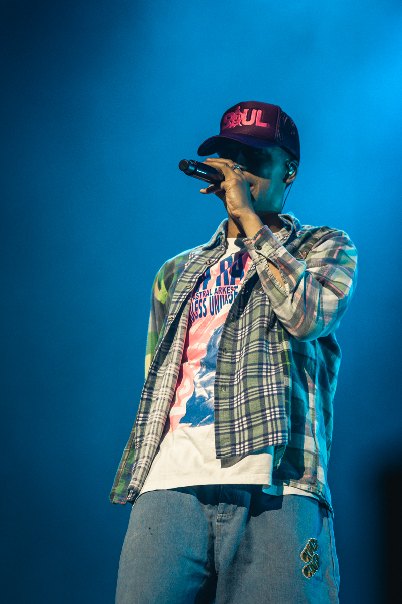 Loyle Carner @ 013, picture 1, photographed by Jelle Meersschaut - FrontView Magazine