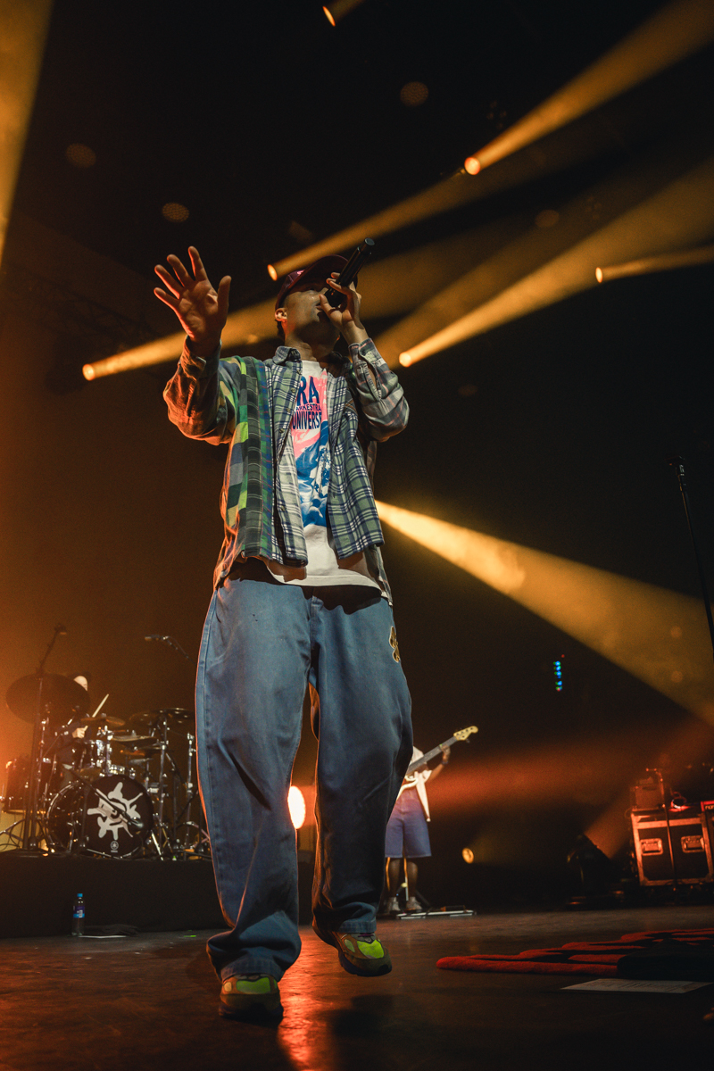 Loyle Carner @ 013, picture 8, photographed by Jelle Meersschaut - FrontView Magazine