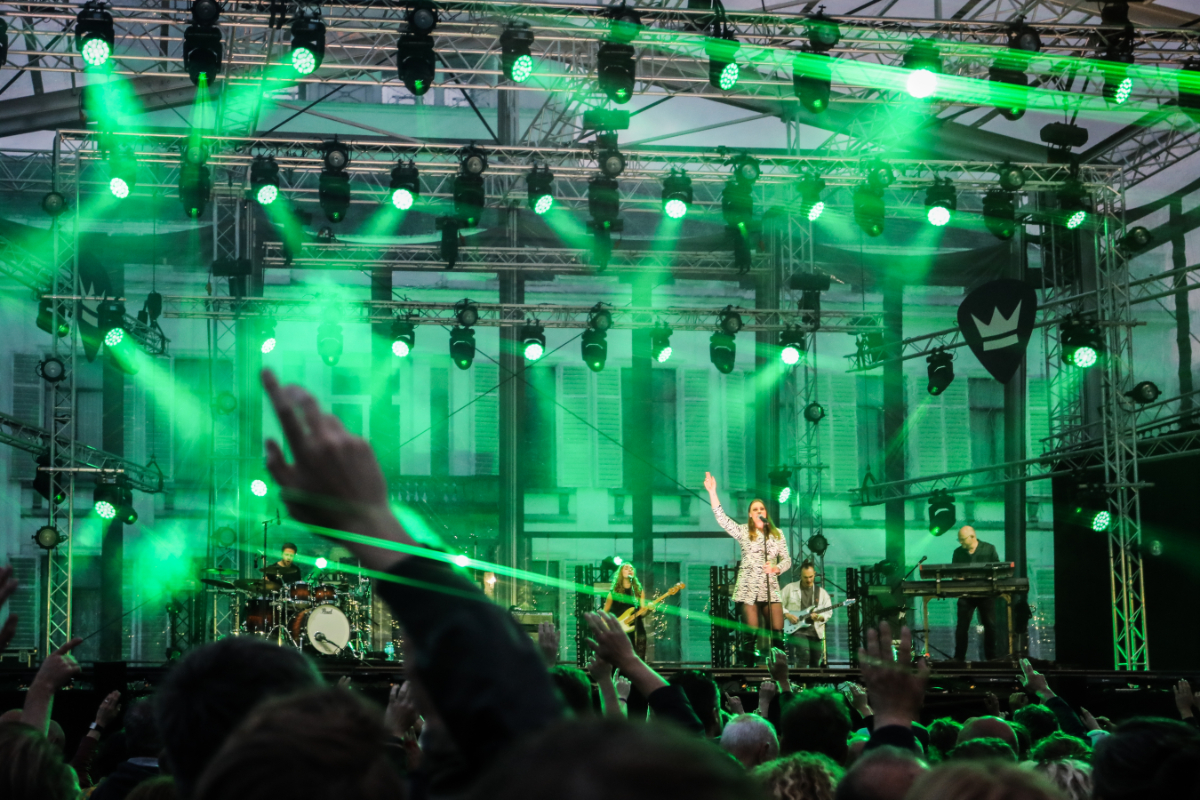 Floor Jansen en Anneke van Giersbergen Royal Park Live, foto 27, foto's door Kitty van de Waart - FrontView Magazine