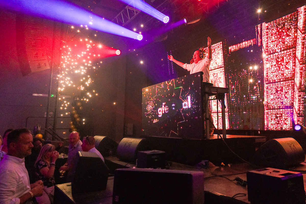 Songfestival aan het Donkmeer @ Festivalhal Berlare, foto 38, foto's door Luc Klinckaert - FrontView Magazine