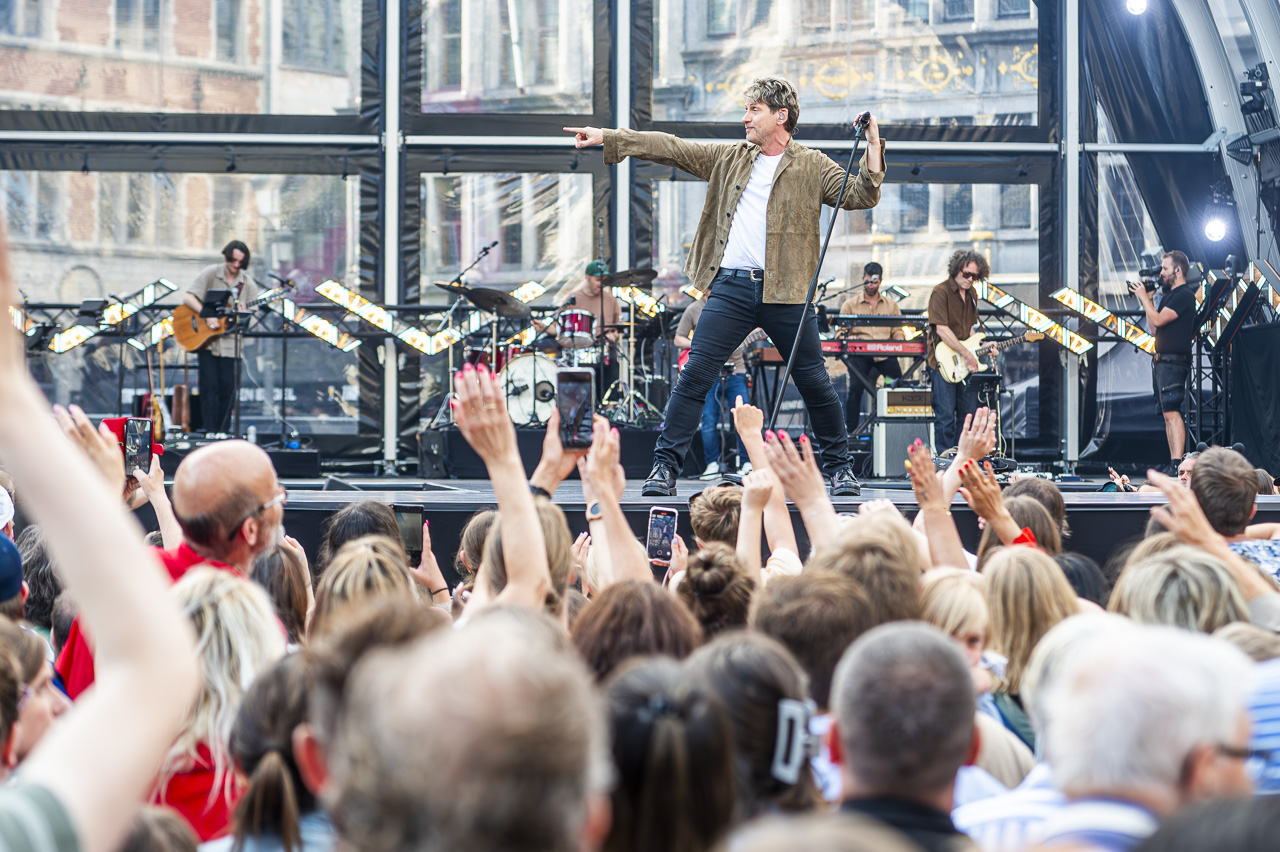 Vlaanderen Feest 2024 @ Grote Markt Antwerpen, foto 18, foto's door Dimitri Vanlommel - FrontView Magazine