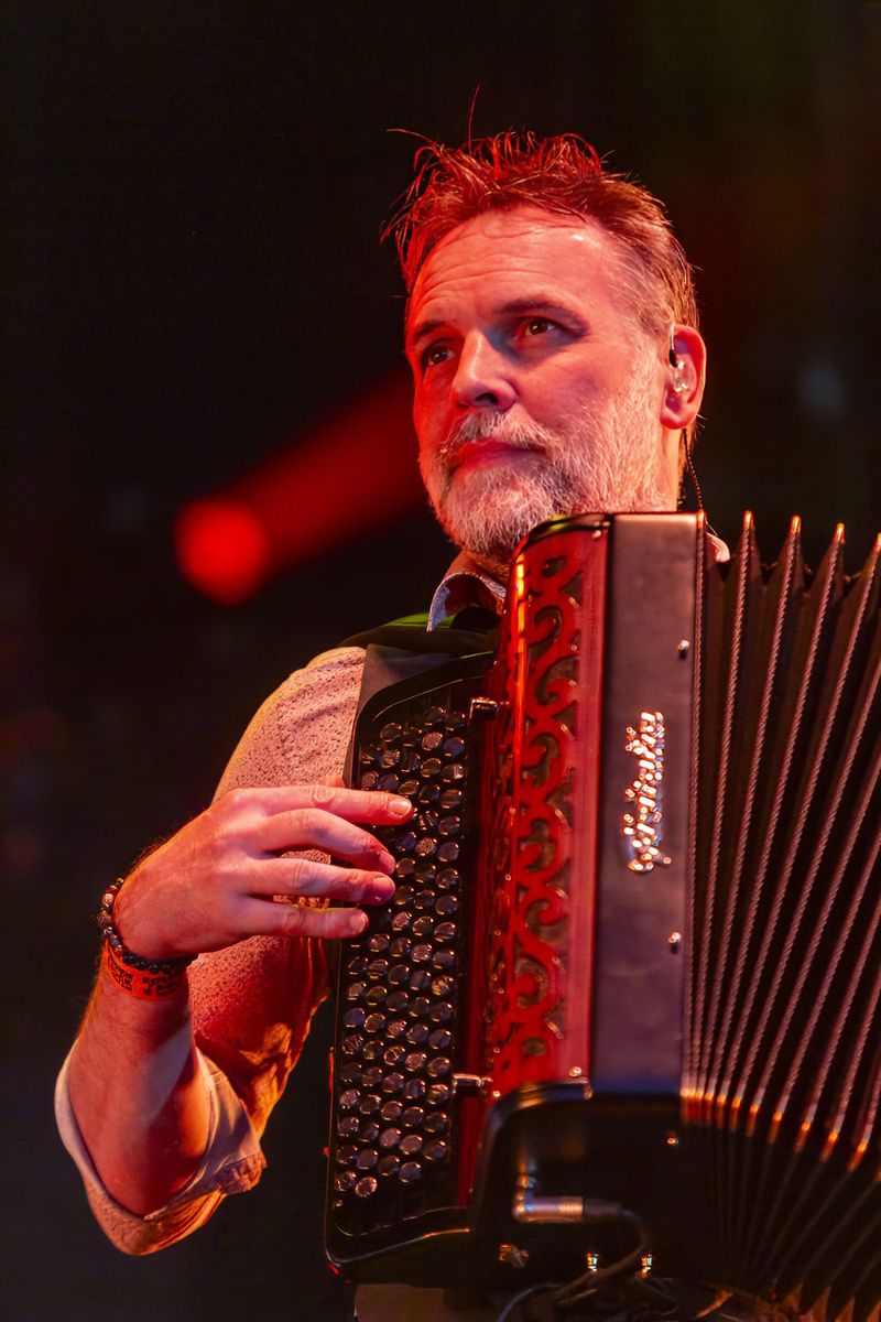 Bart Peeters & De Ideale Mannen @ Boerenrock, foto 7, foto's door Edwin Houdevelt - FrontView Magazine