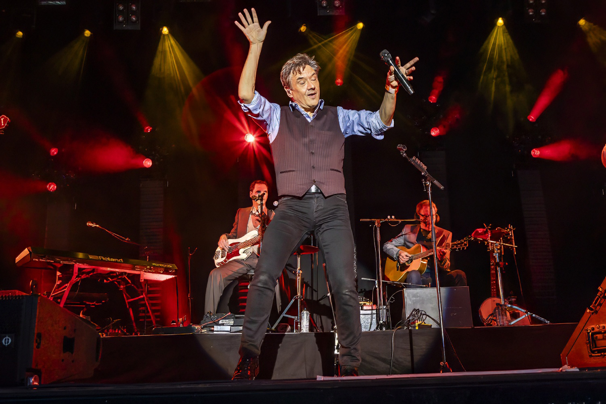 Bart Peeters & De Ideale Mannen @ Boerenrock, foto 19, foto's door Edwin Houdevelt - FrontView Magazine
