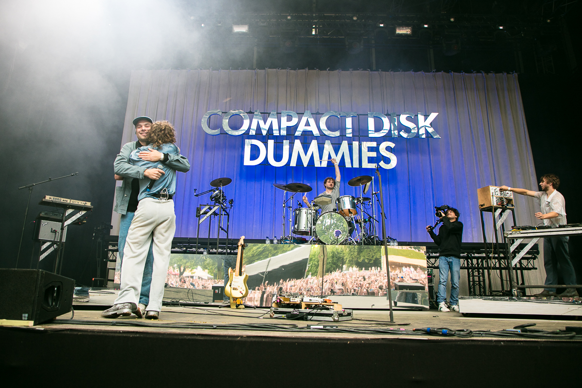 Compact disk dummies @ Cactus festival, picture 1, photographed by Anais Callens - FrontView Magazine