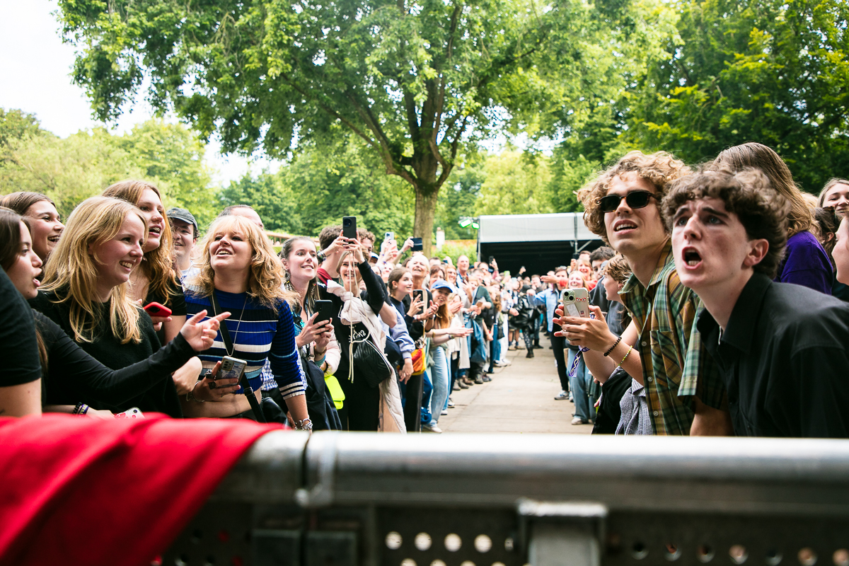 Compact disk dummies @ Cactus festival, picture 4, photographed by Anais Callens - FrontView Magazine