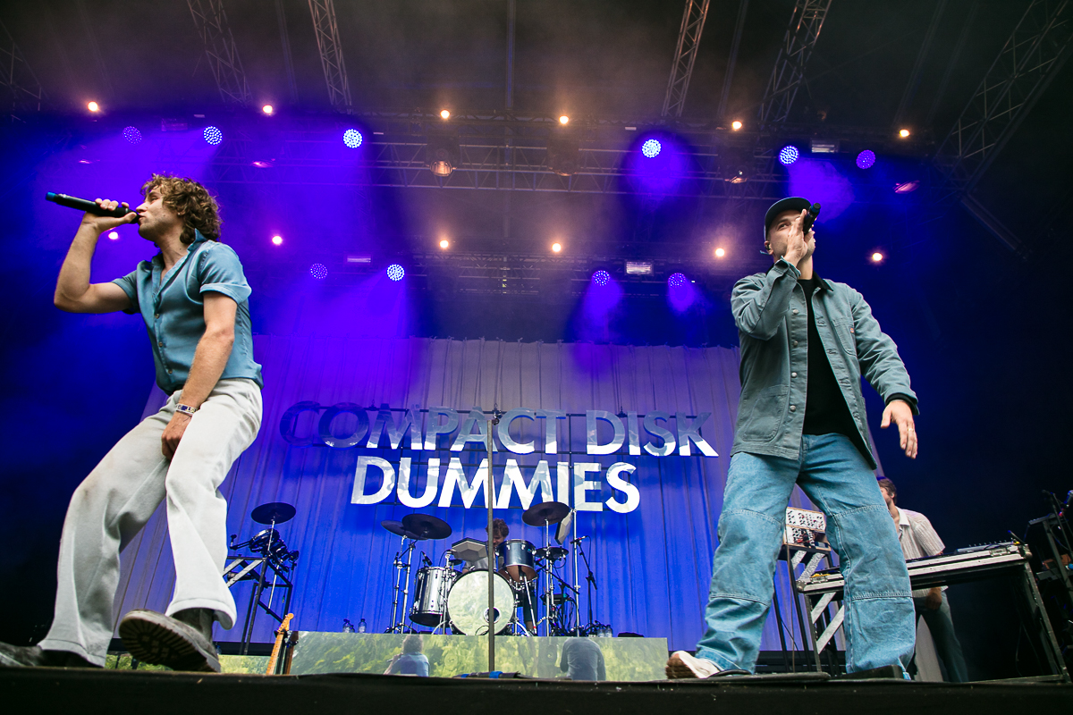 Compact disk dummies @ Cactus festival, picture 6, photographed by Anais Callens - FrontView Magazine