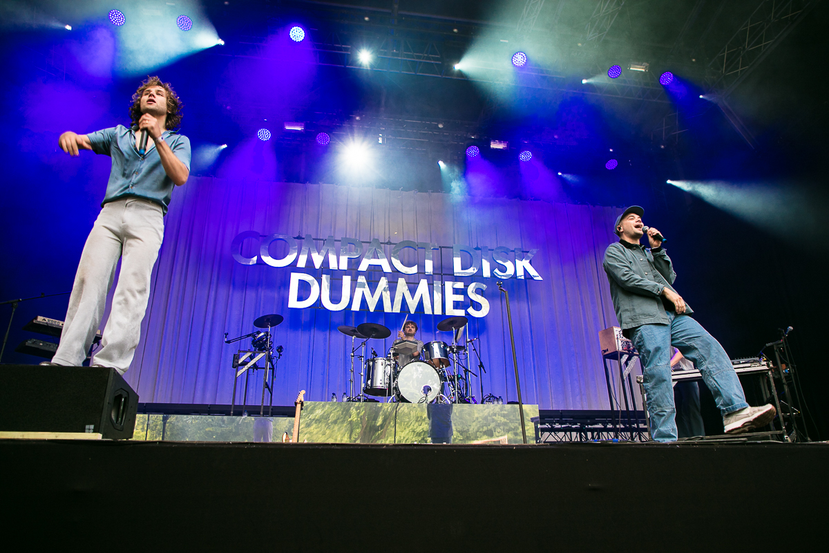 Compact disk dummies @ Cactus festival, picture 7, photographed by Anais Callens - FrontView Magazine