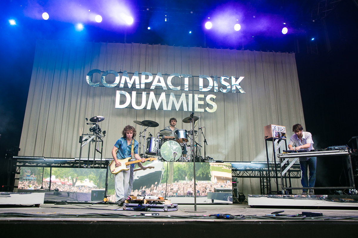 Compact disk dummies @ Cactus festival, picture 9, photographed by Anais Callens - FrontView Magazine