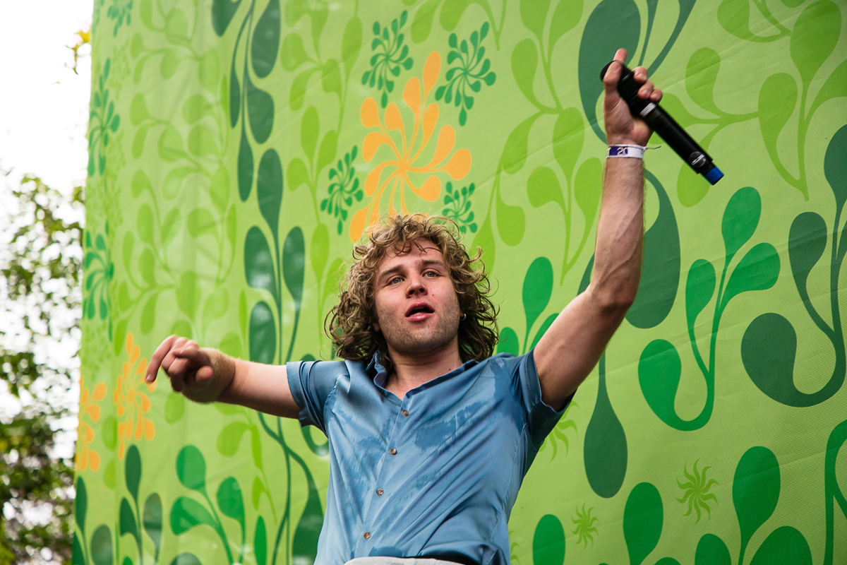 Compact disk dummies @ Cactus festival, picture 12, photographed by Anais Callens - FrontView Magazine