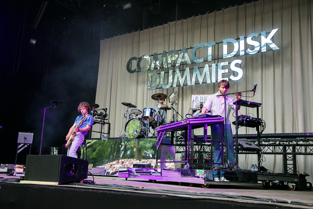 Compact disk dummies @ Cactus festival, picture 16, photographed by Anais Callens - FrontView Magazine