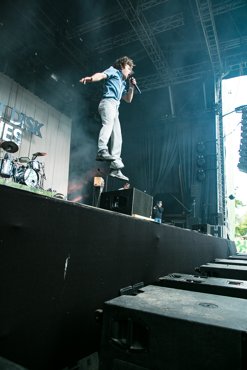 Compact disk dummies @ Cactus festival, picture 22, photographed by Anais Callens - FrontView Magazine