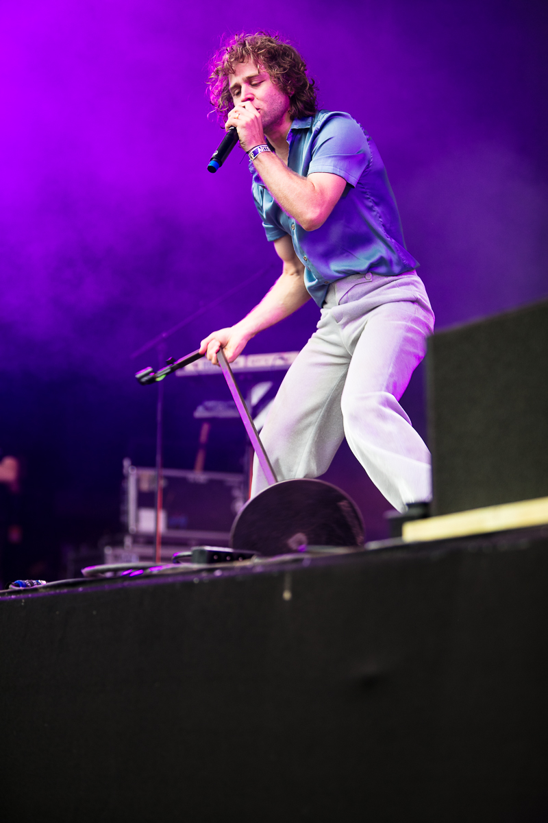 Compact disk dummies @ Cactus festival, picture 27, photographed by Anais Callens - FrontView Magazine