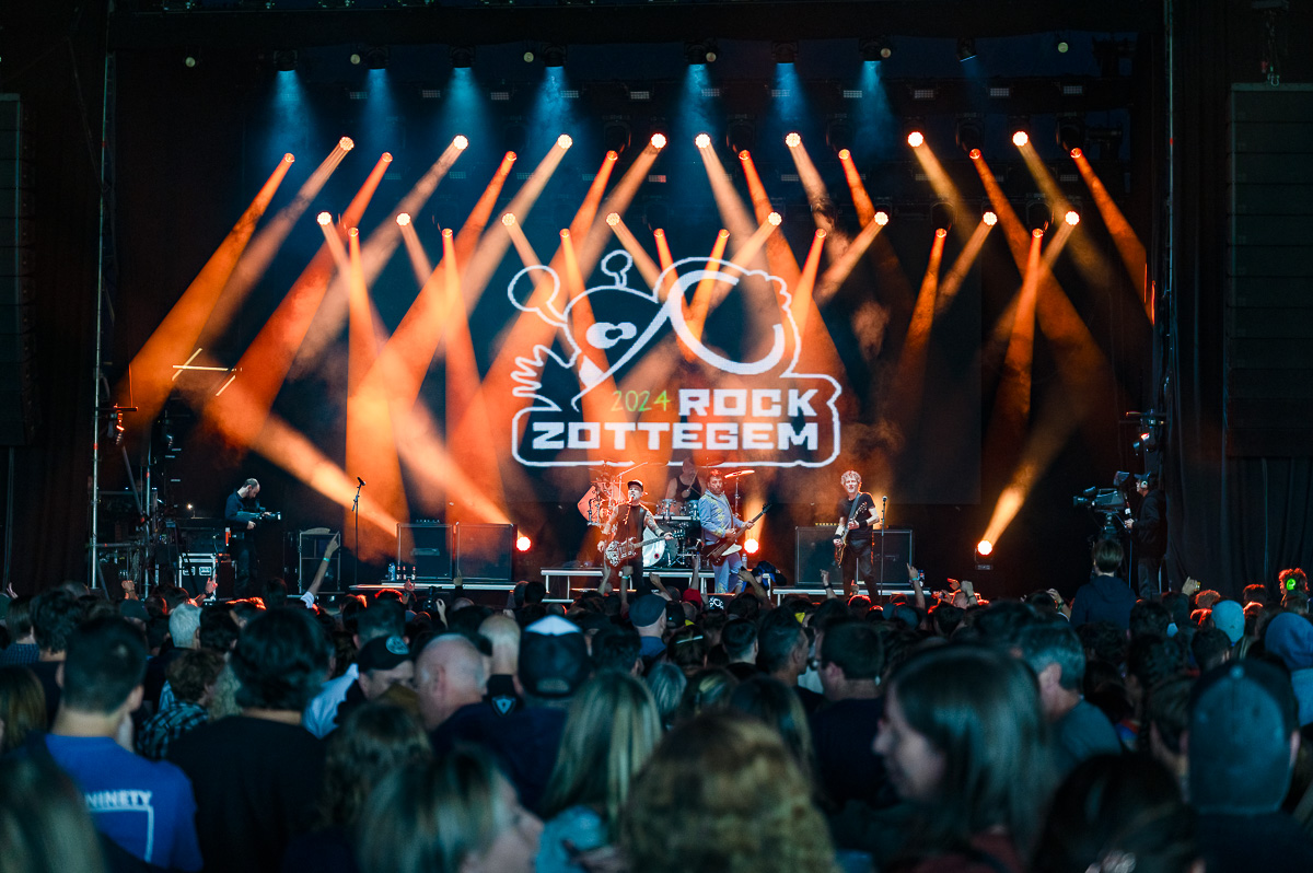 Heideroosjes @ Rock Zottegem 2024 dag 1, picture 13, photographed by Luc Klinckaert - FrontView Magazine