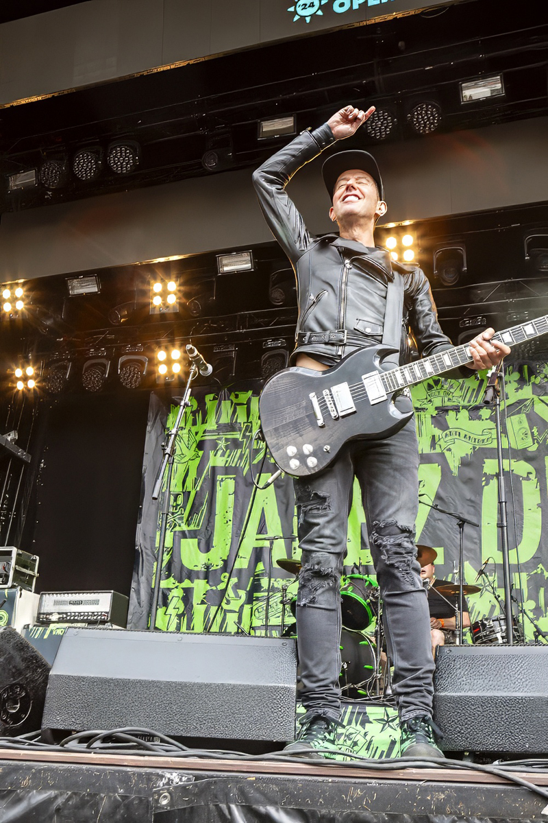 Janez Detd & Friends @ BoerenRock, foto 24, foto's door Edwin Houdevelt - FrontView Magazine