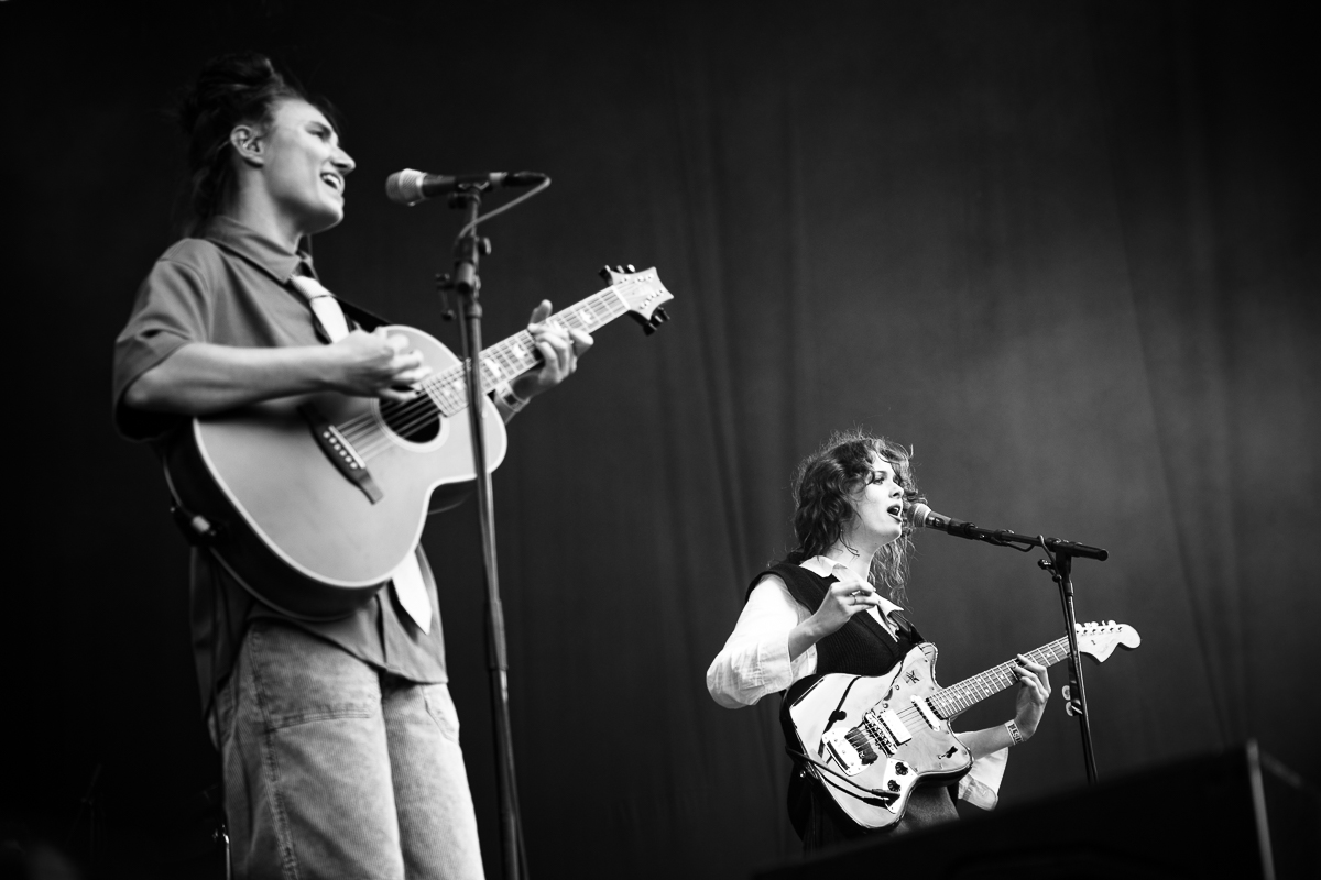 Kids With Buns @ Cactus festival, picture 4, photographed by Anais Callens - FrontView Magazine