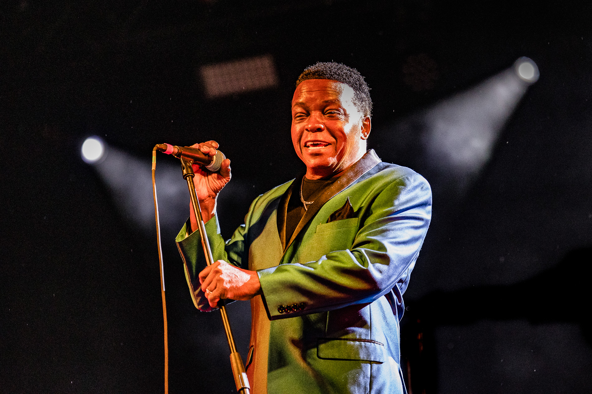 Lee Fields @ Beleuvenissen, picture 7, photographed by Jürgen Bruynooghe - FrontView Magazine