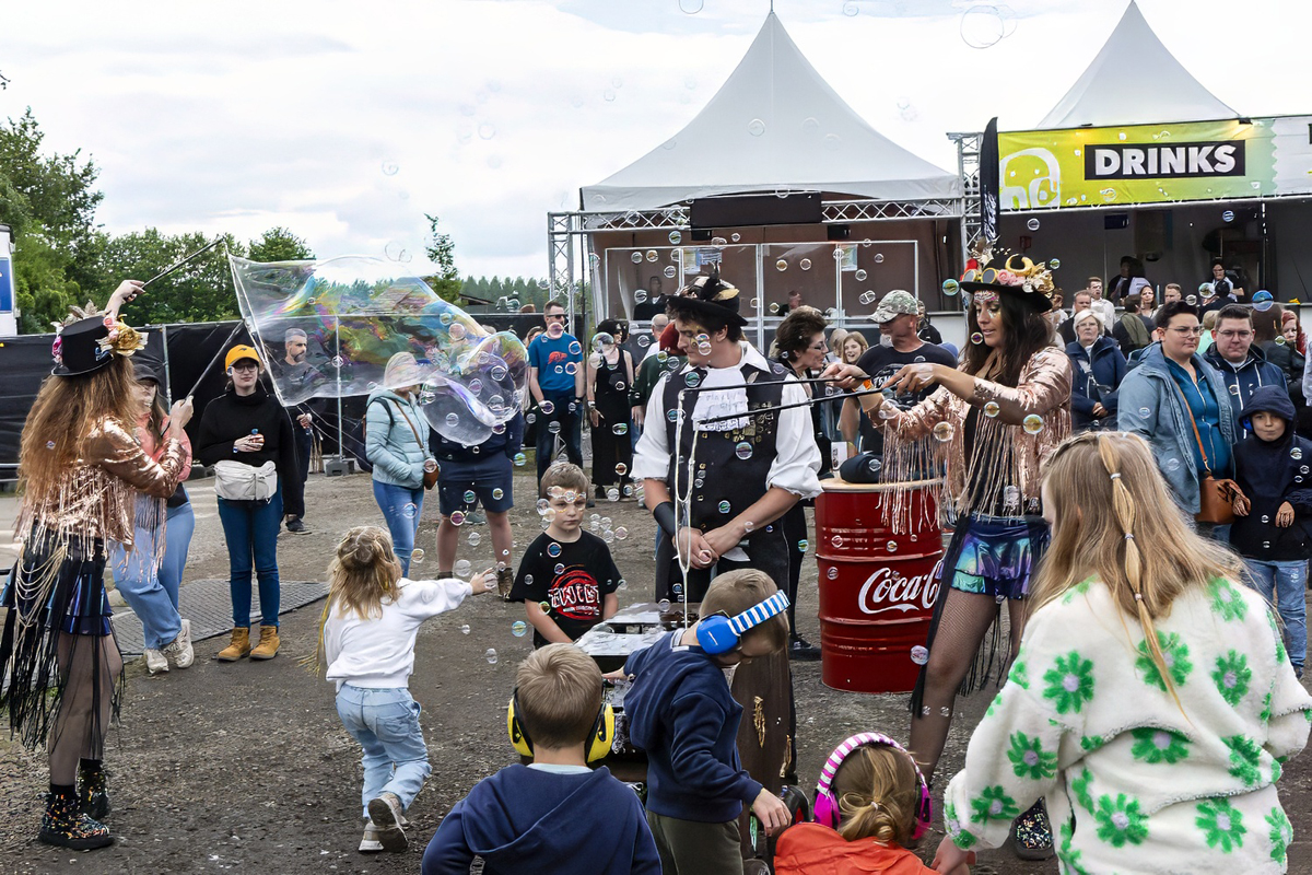 LeNoise @ BoerenRock 2024, foto 16, foto's door Edwin Houdevelt - FrontView Magazine