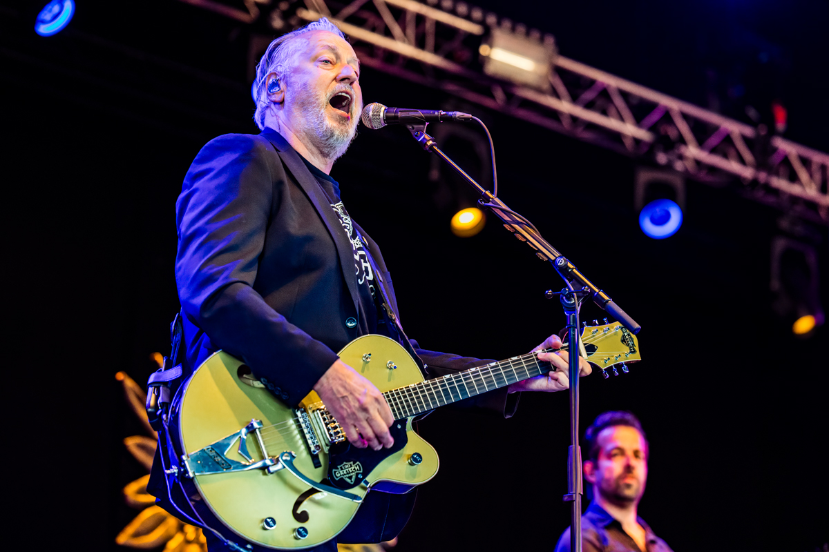 Nevenproject @ Bospop, picture 1, photographed by Dorien Goetschalckx - FrontView Magazine