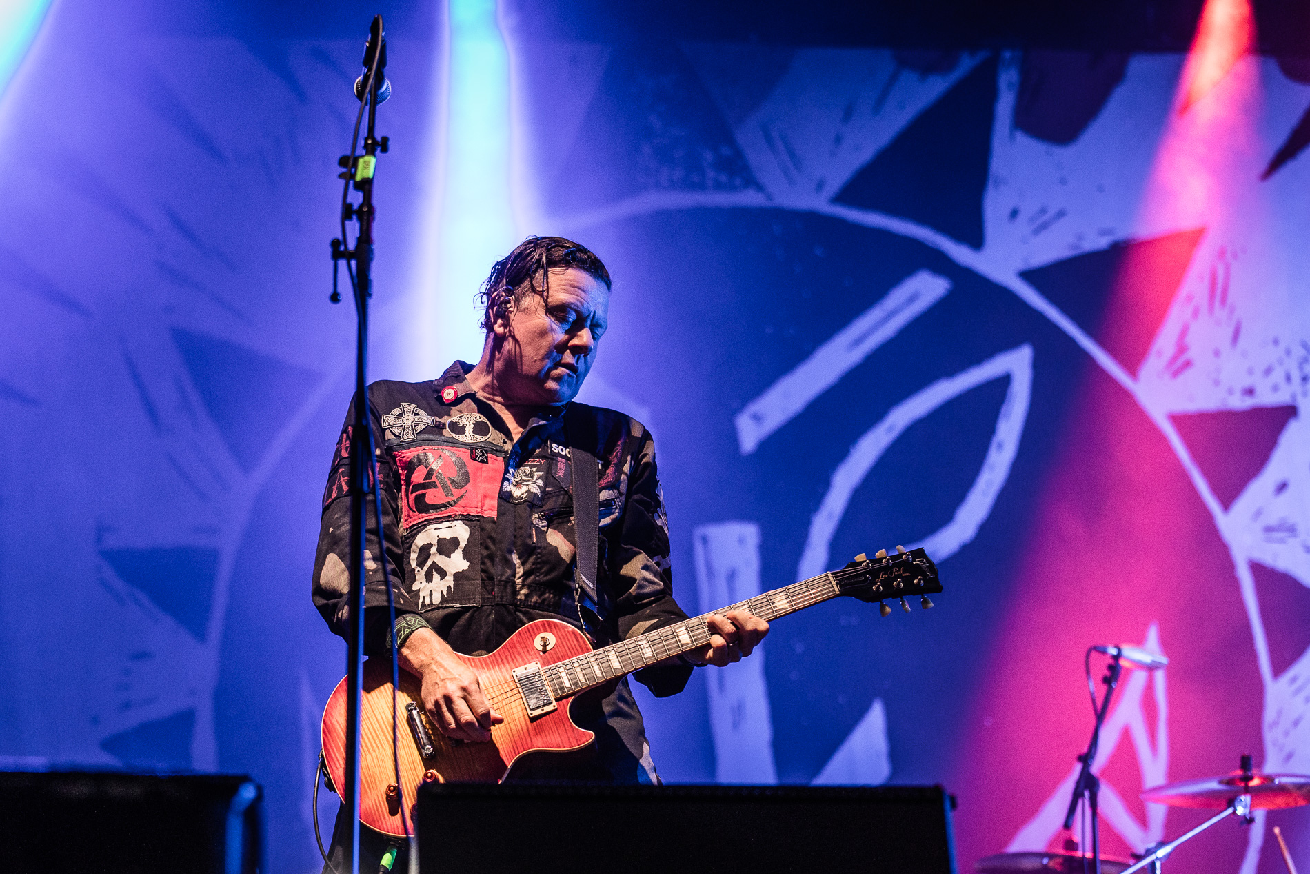 The Levellers @ Beleuvenissen, foto 26, foto's door Jürgen Bruynooghe - FrontView Magazine