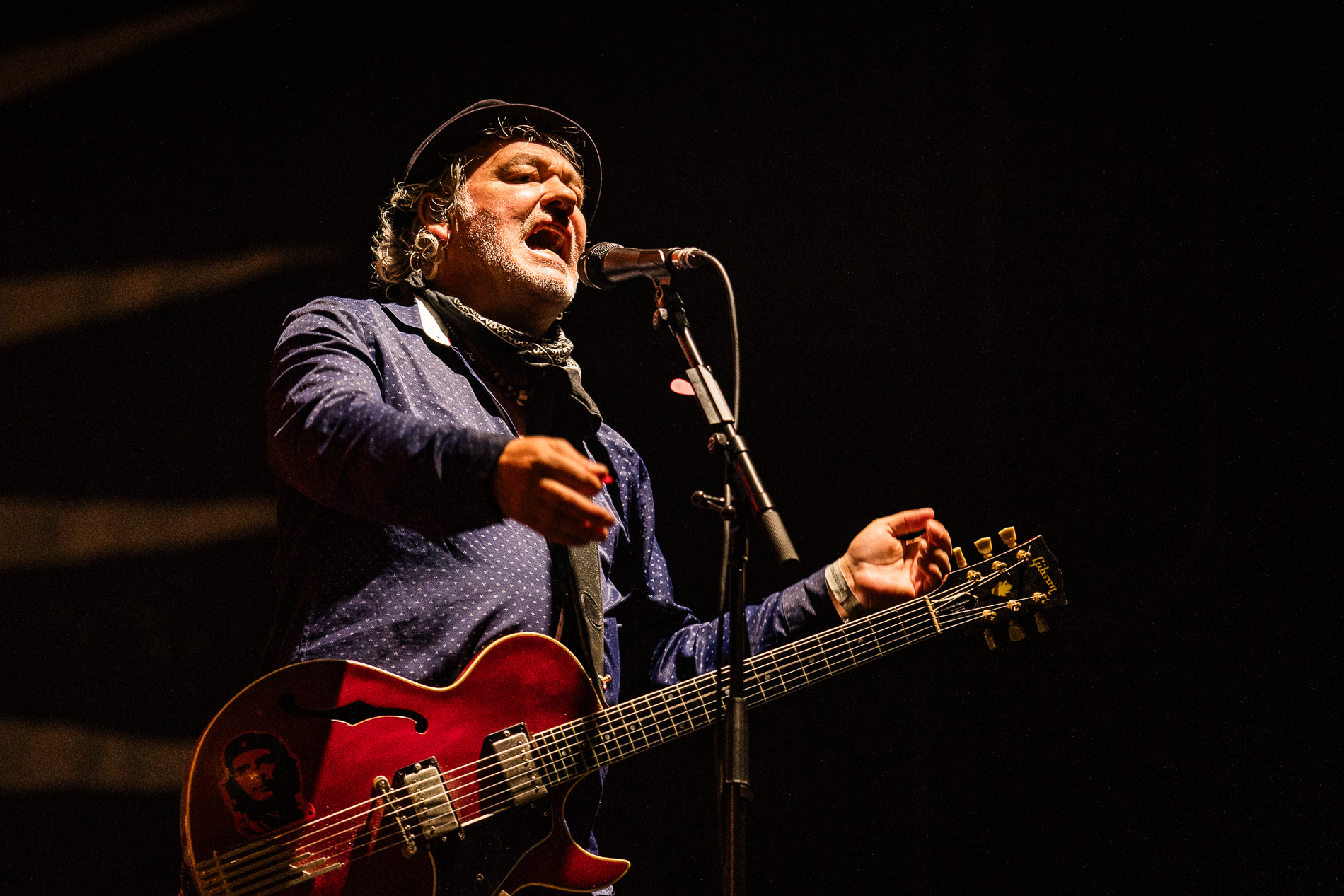 The Levellers @ Beleuvenissen, foto 28, foto's door Jürgen Bruynooghe - FrontView Magazine