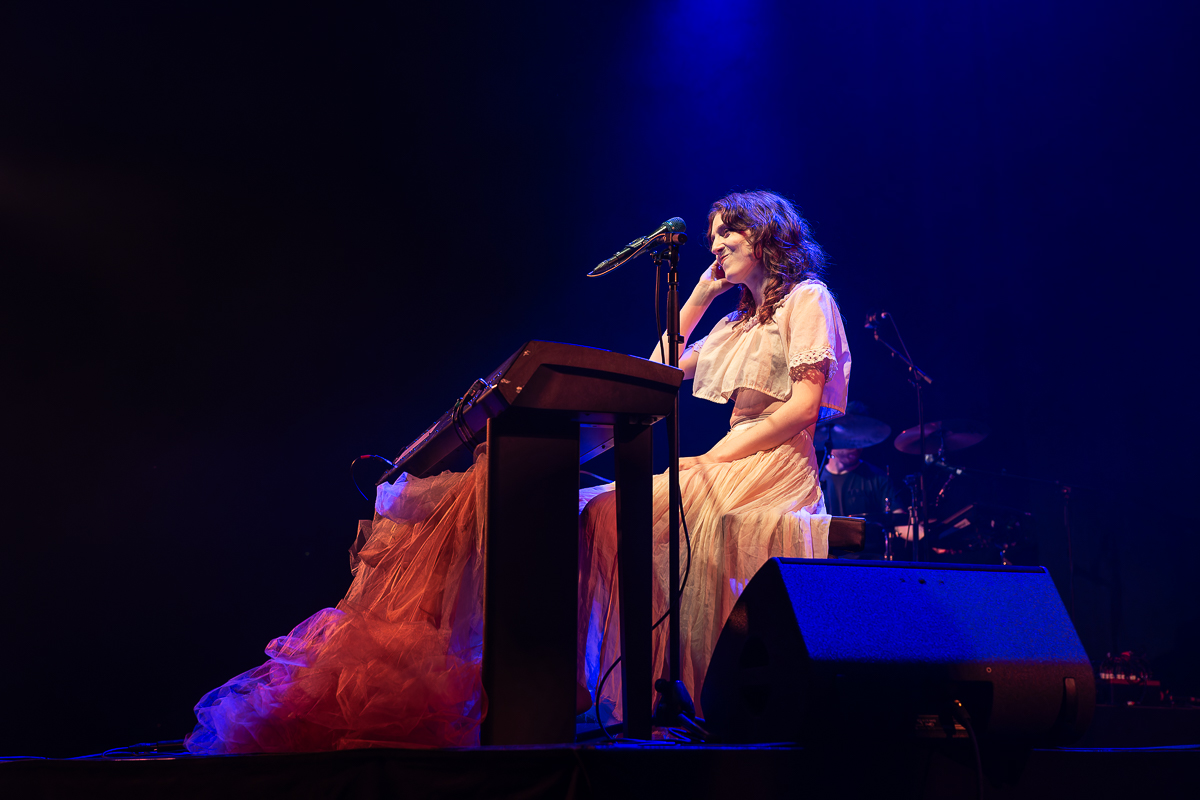 Birdy @ Gent Jazz, foto 4, foto's door David Johnson - FrontView Magazine